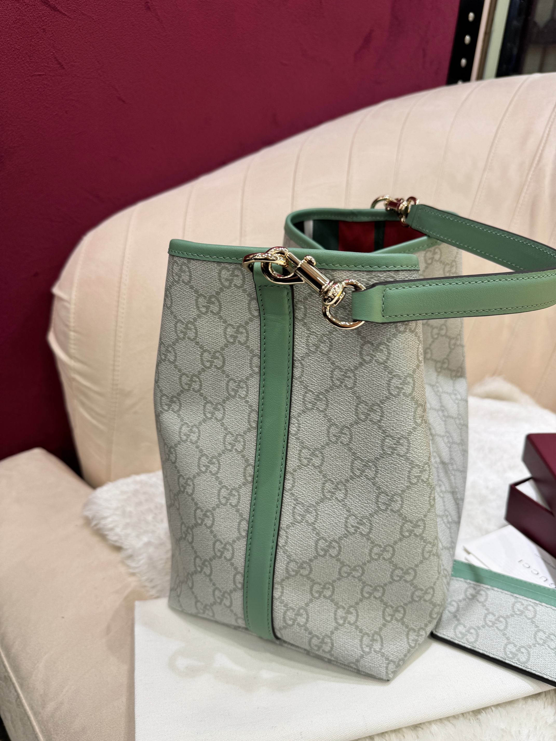[TOP] GUCCI GG Emblen Bucket Bag 25x25x15.5cm Cowhide - Gray&Green