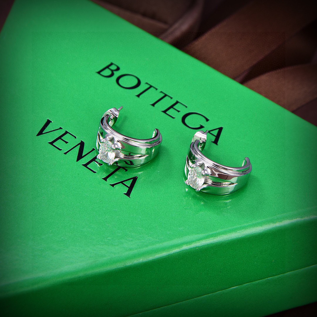 [TOP] Bottega Veneta BV Earring-Sliver