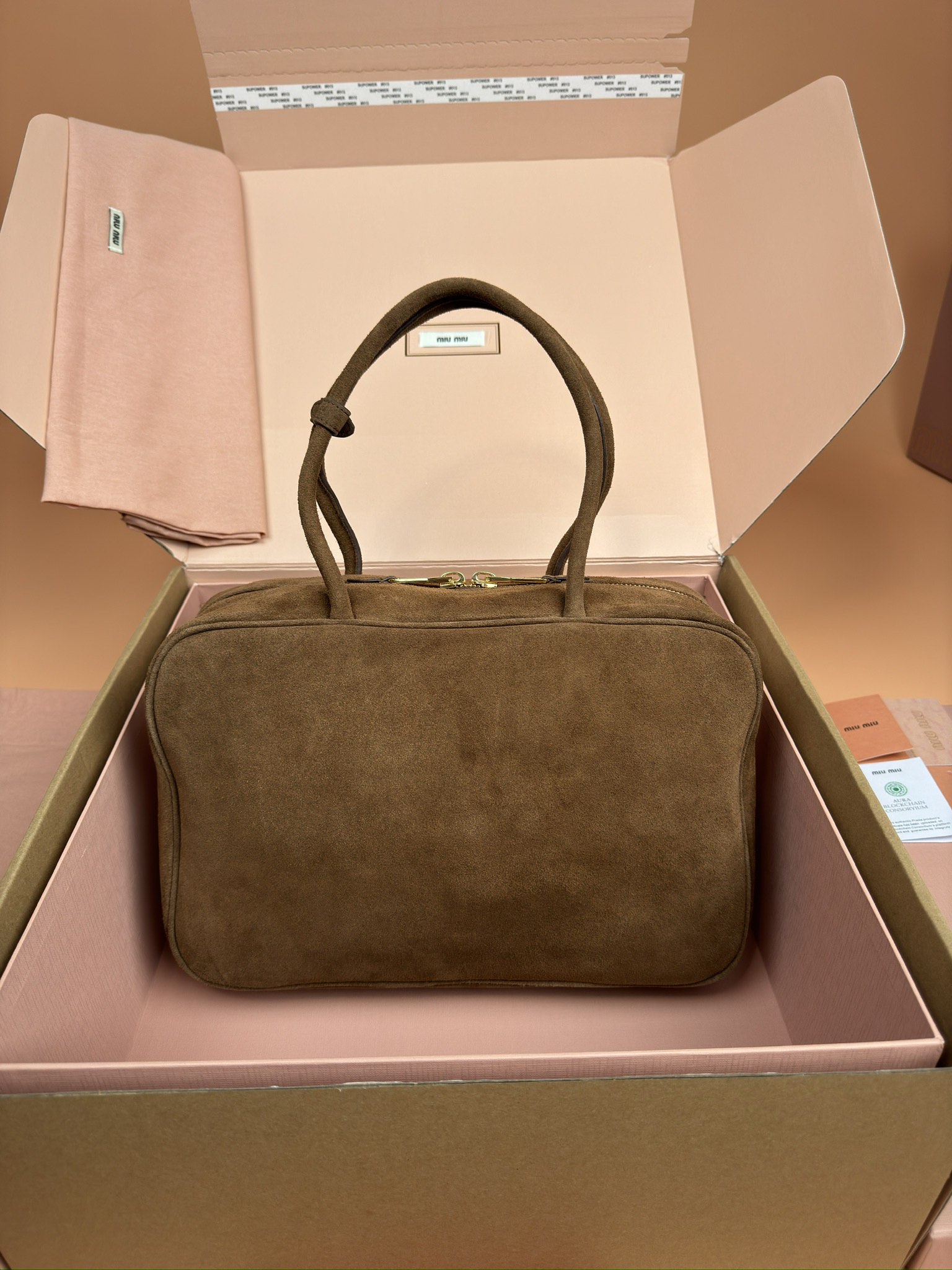 [TOP] Miu Miu Beau Suede Cow Leather Handbag 34x23x10cm - 2 Colour