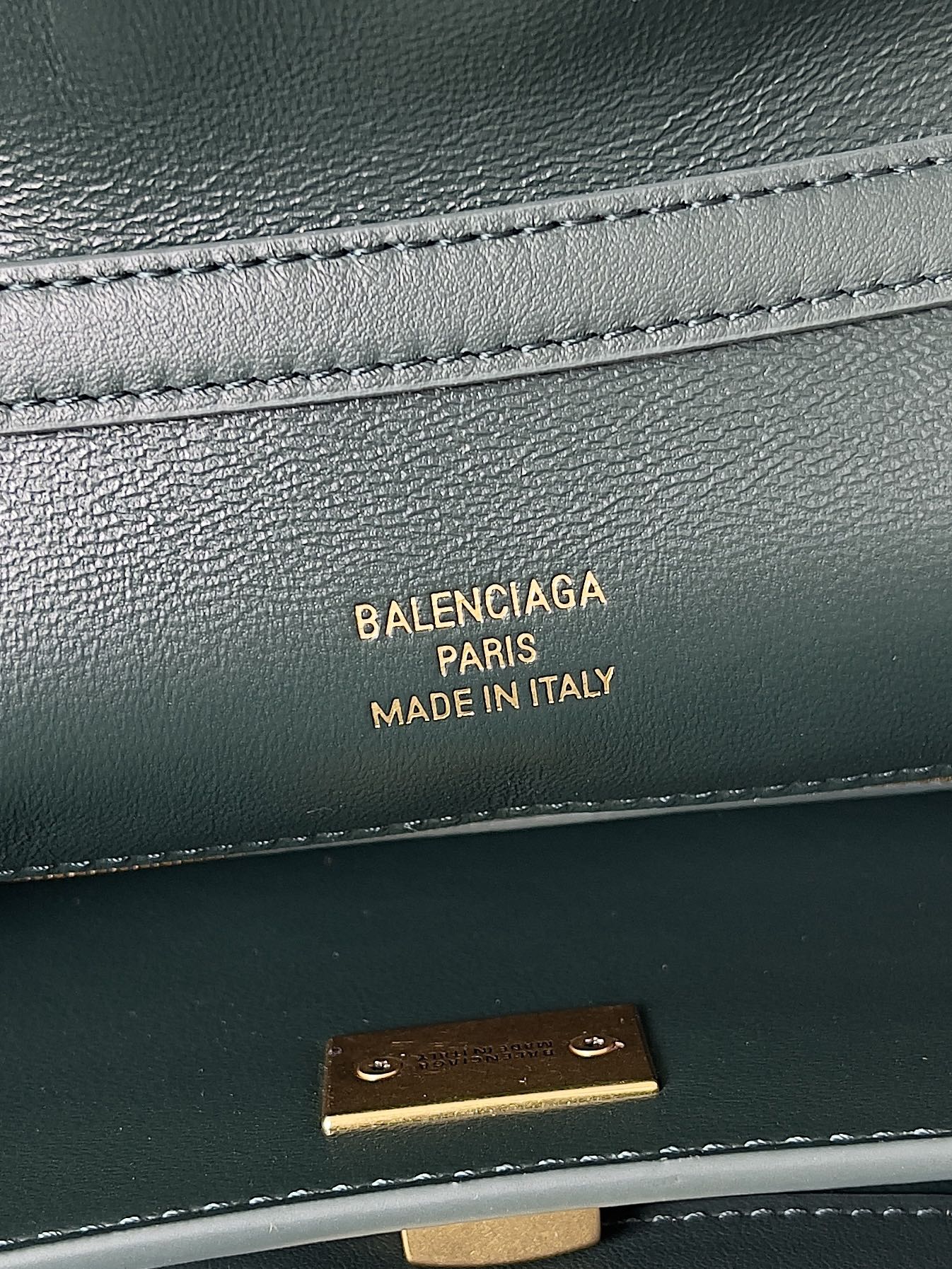 [TOP] BALENCIAGA Rodeo Shoulder Bag 28.9x20x9.9cm - Blue & GHW