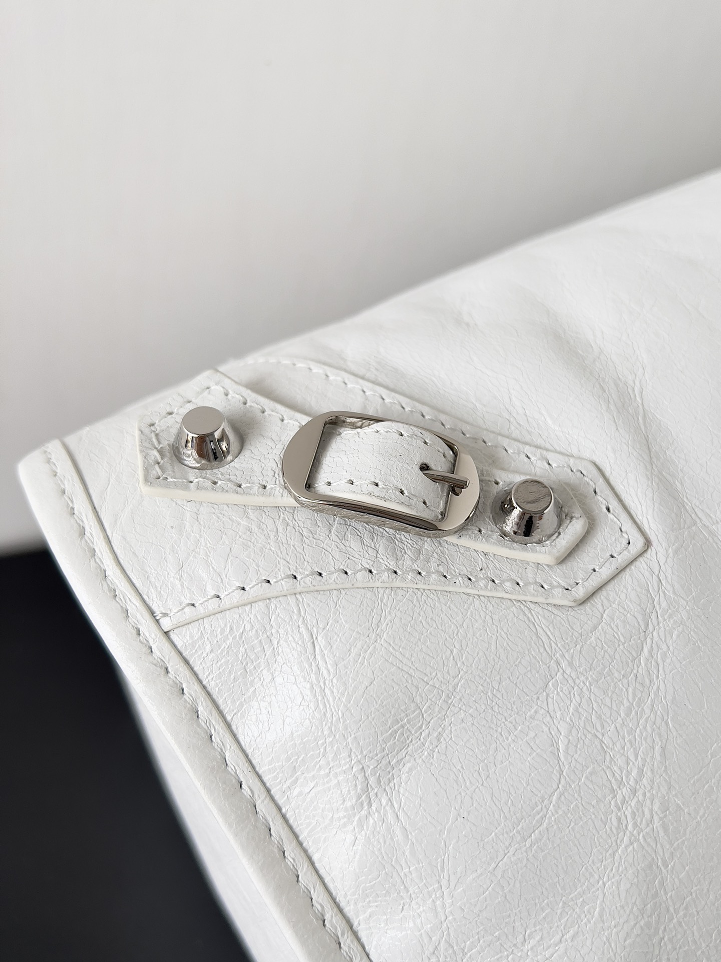 [TOP] BALENCIAGA City Bags Neo Classic Small Bag 37*23.4*14.9cm - White