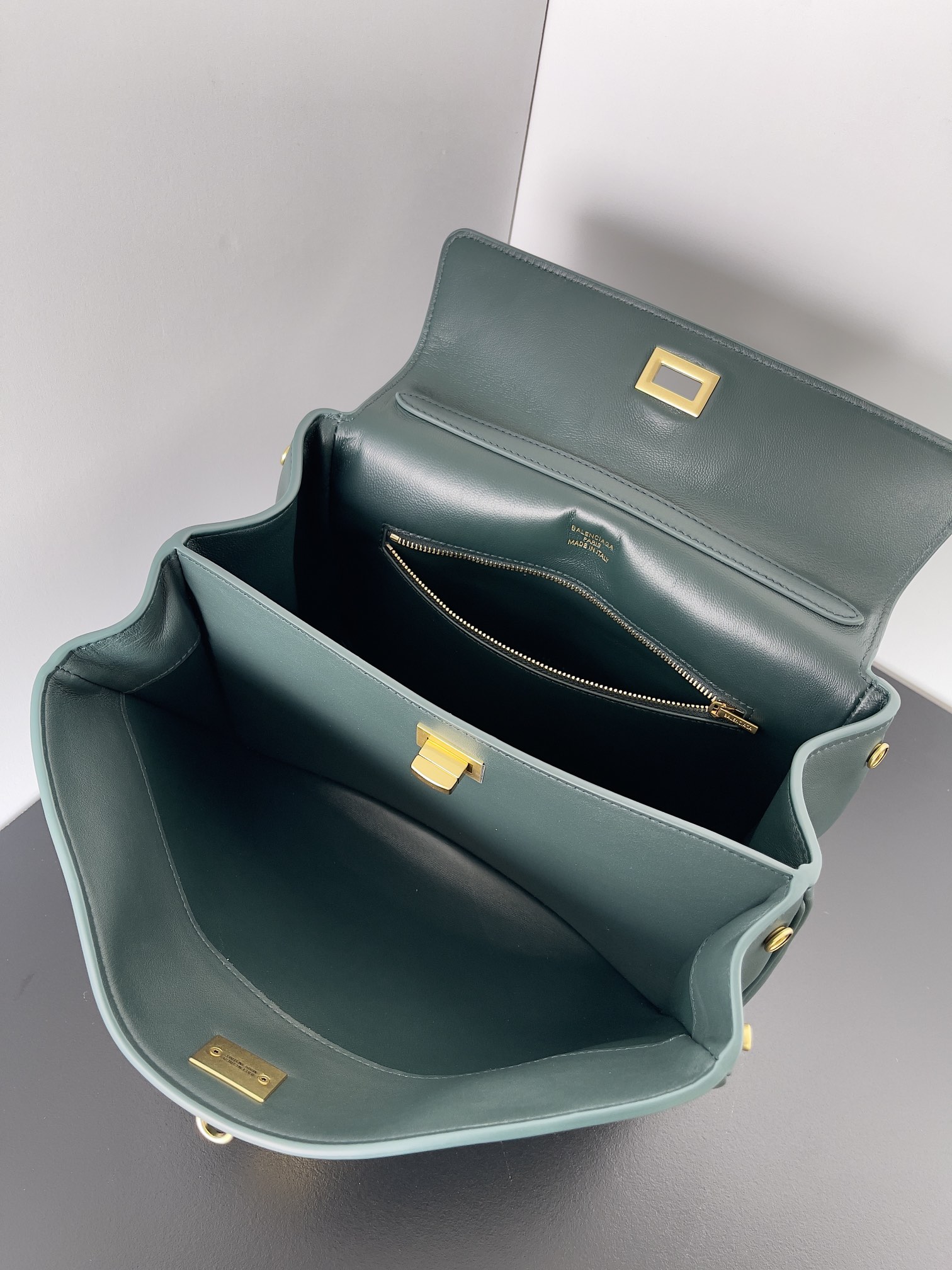 [TOP] BALENCIAGA Rodeo Shoulder Bag 28.9x20x9.9cm - Blue & GHW