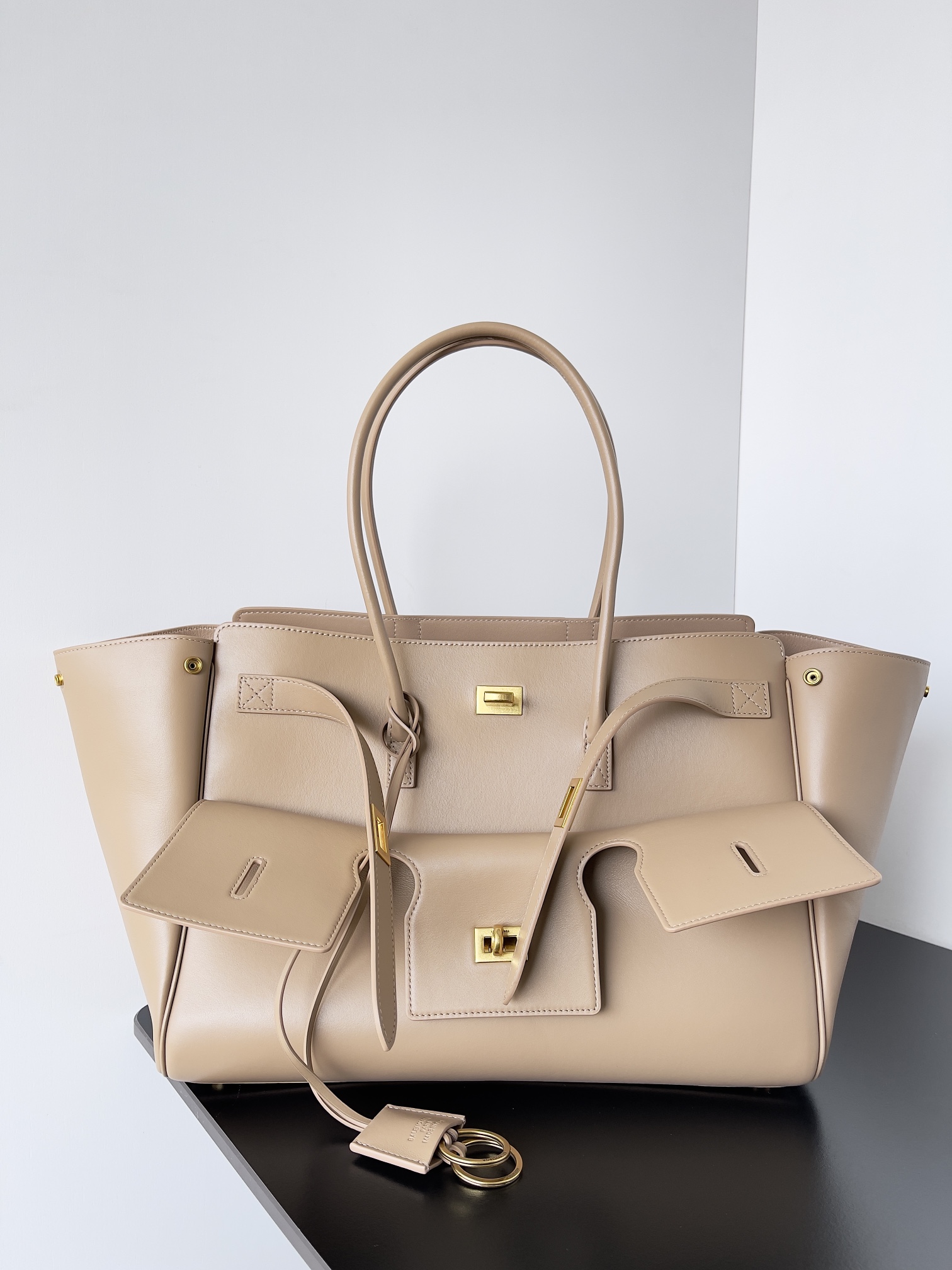 [TOP] BALENCIAGA Bel-Air Cowhide Bag 36.9*28.9*16cm - Brown