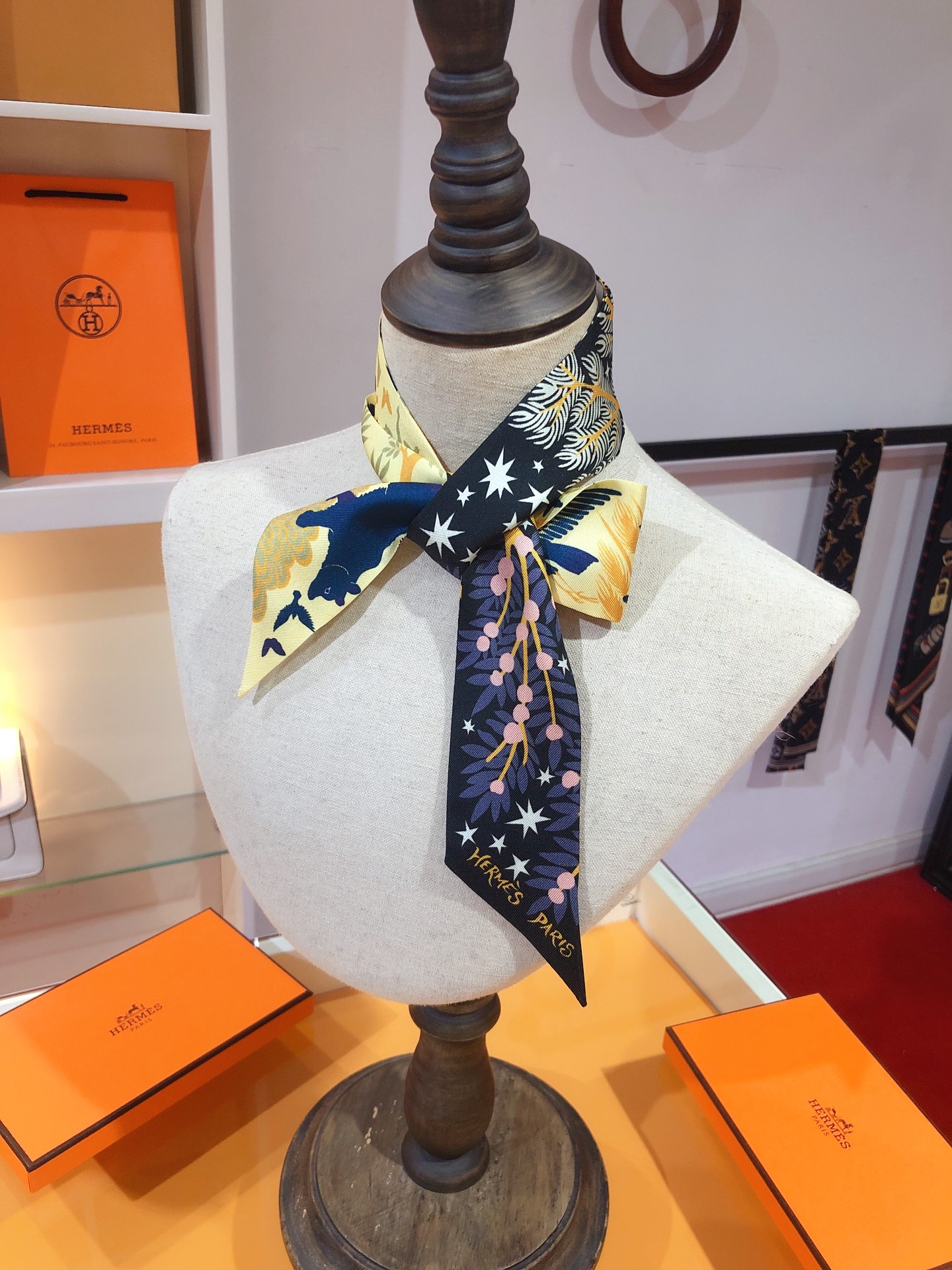 [TOP] HERMES Twilly scarf 5x86cm - Yellow