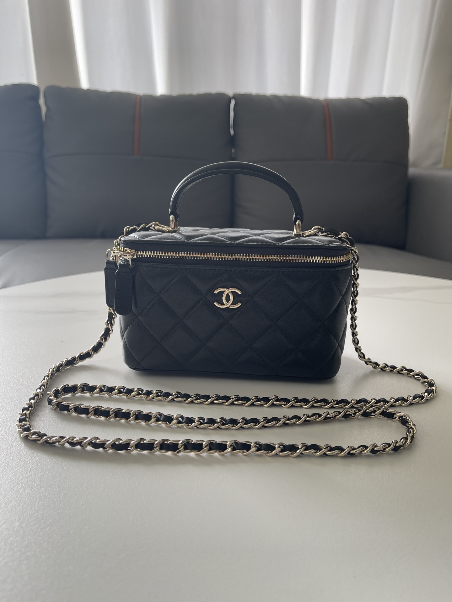 [TOP] CHANEL Vanity Case Bag 9.5x17x8𝖼𝗆  - Black&GHW
