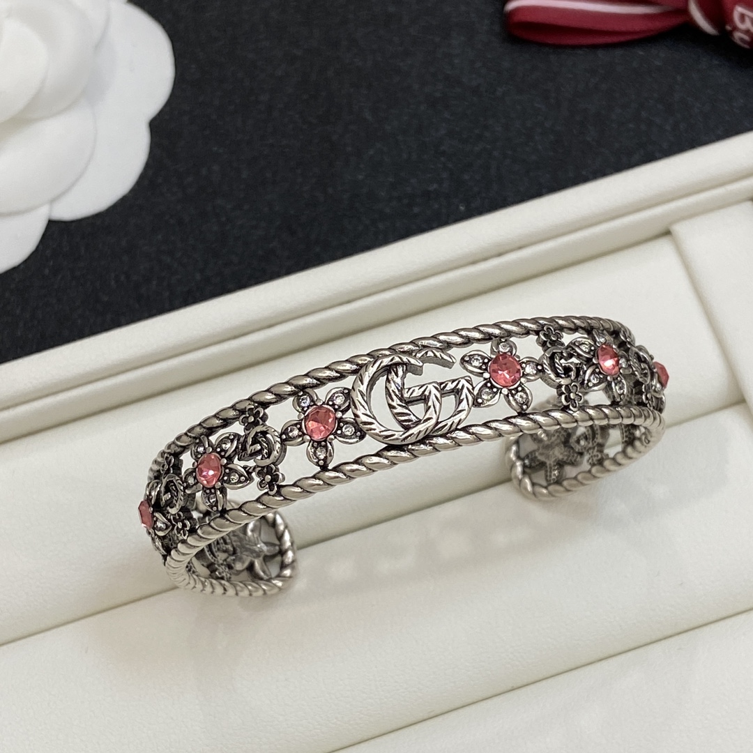 [TOP] GUCCI Bracelet - Sliver