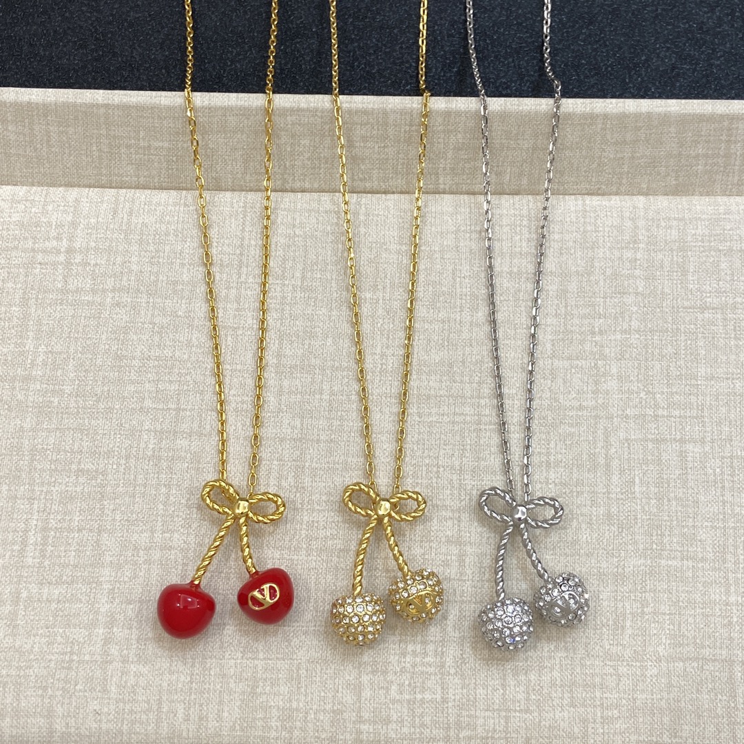 [TOP] VALENTINO Necklaces - 3 Colors