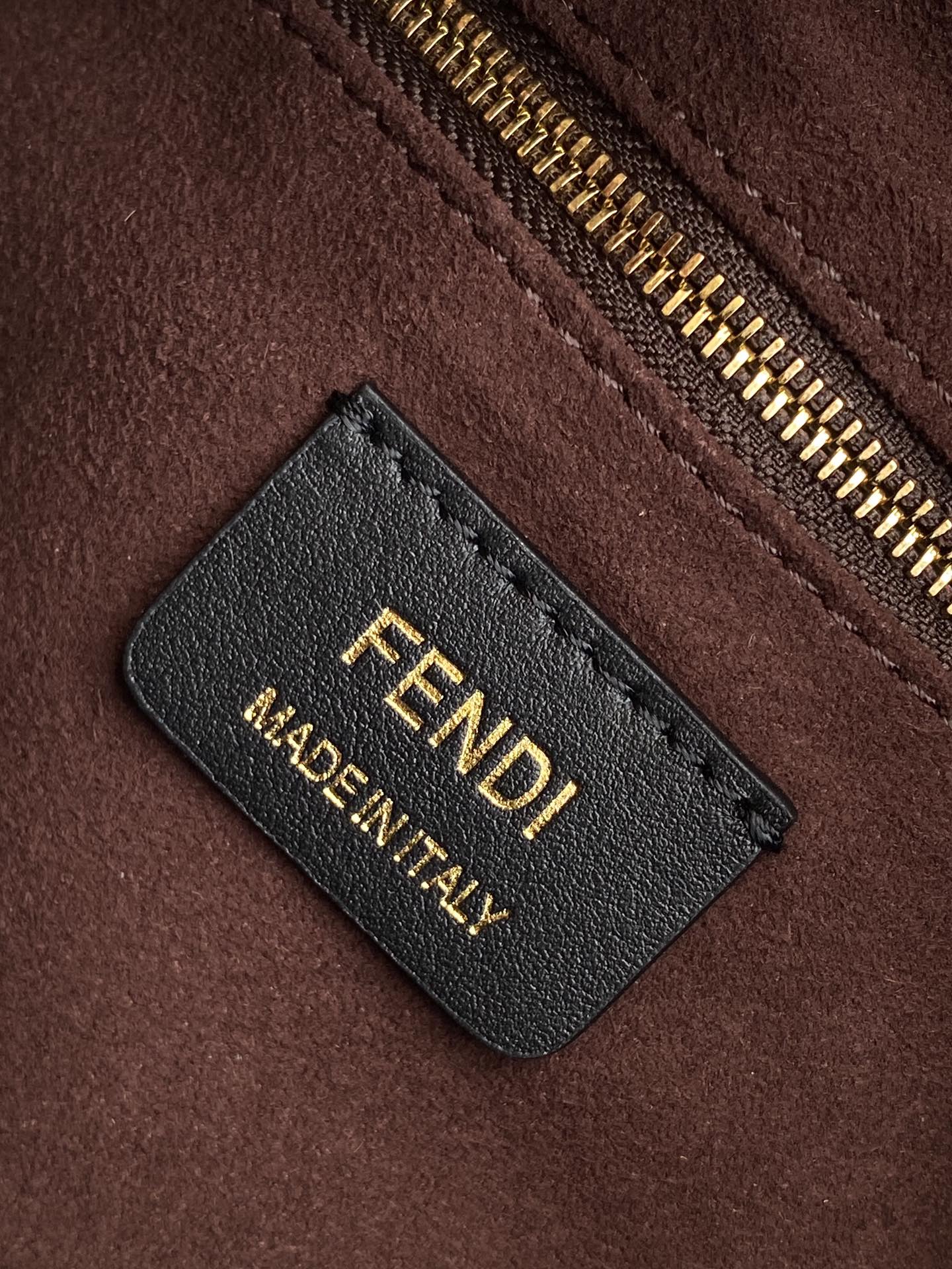 [TOP] FENDI Simply Fendi Shoulder Bag 34.5×4.5x20CM - Brown
