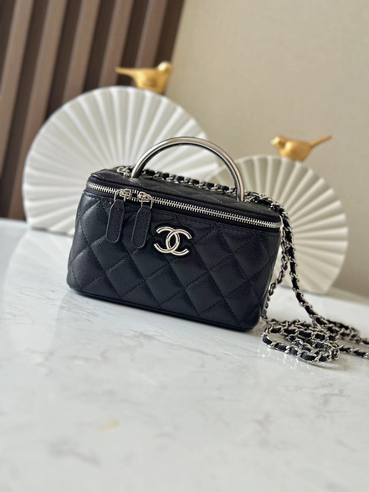 [TOP] CHANEL Vanity Case Bag 9.5x17x8𝖼𝗆  - Black&SHW