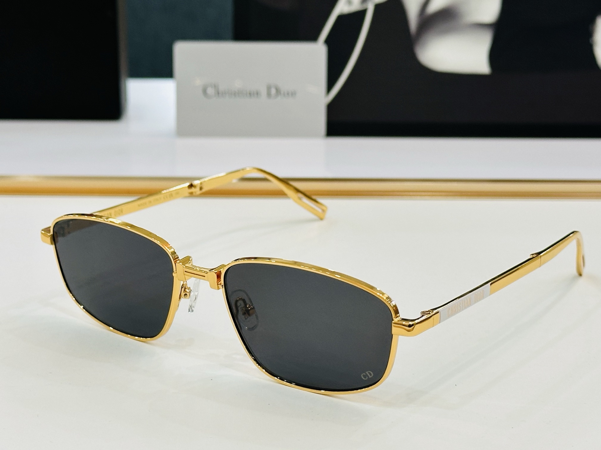 [TOP] Christian Dior Sunglasses - 6 Color