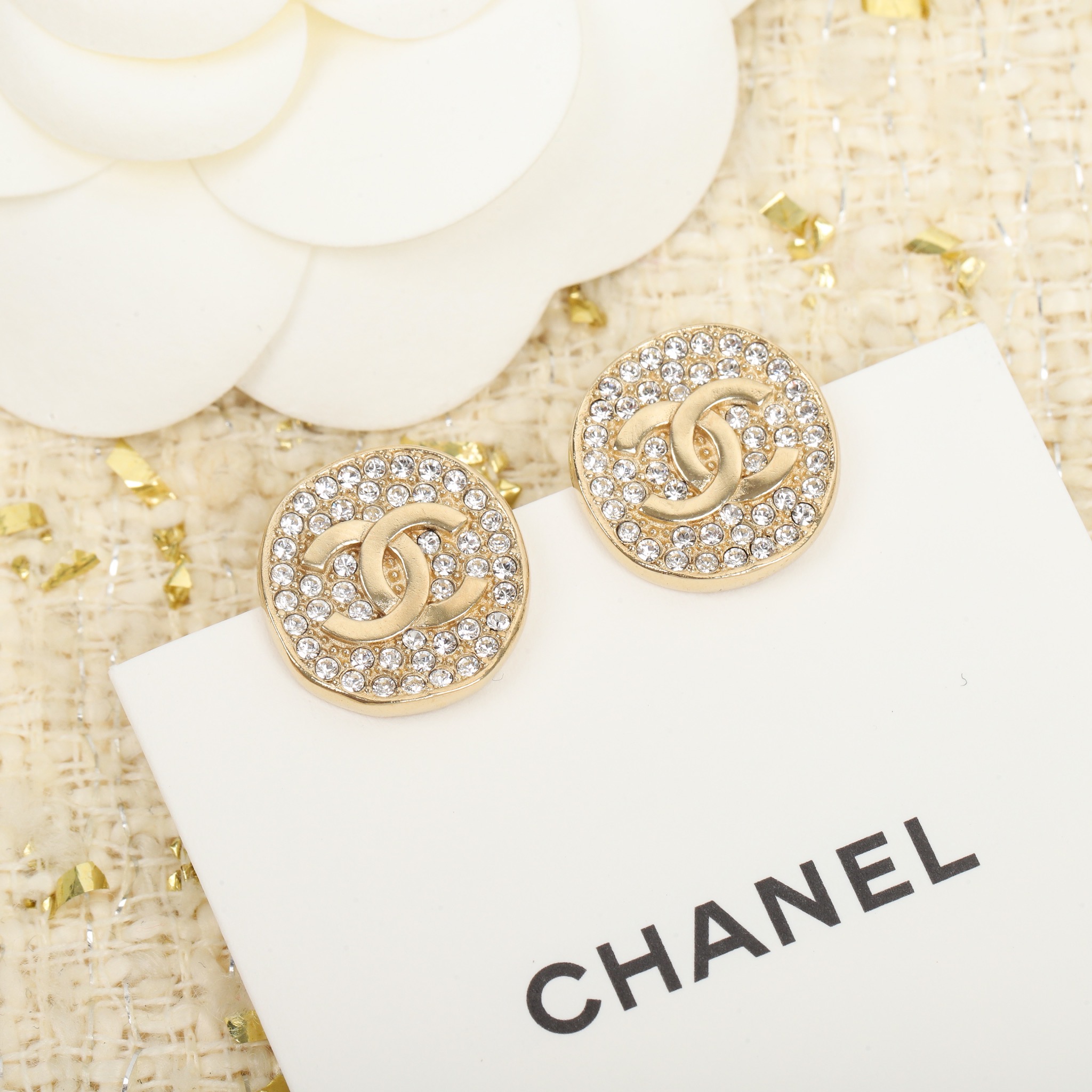 [TOP] CHANEL Earrings- Gold