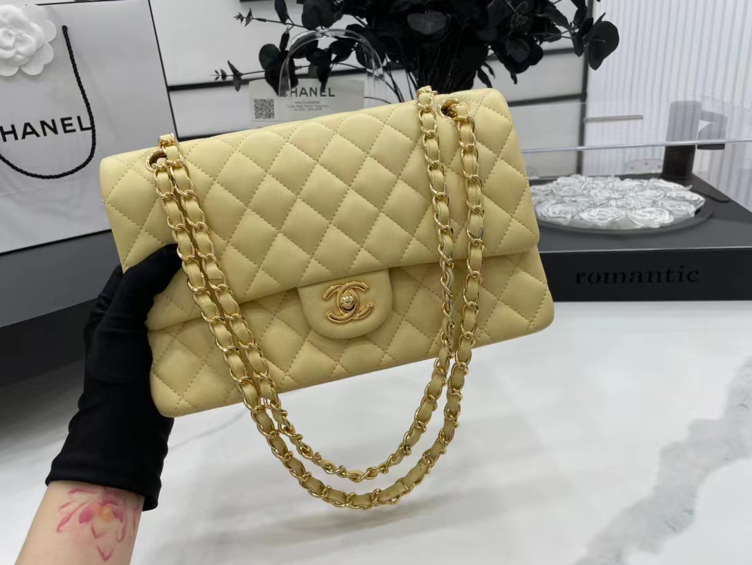 [TOP] CHANEL Classic Flap Bag 25cm- Yellow