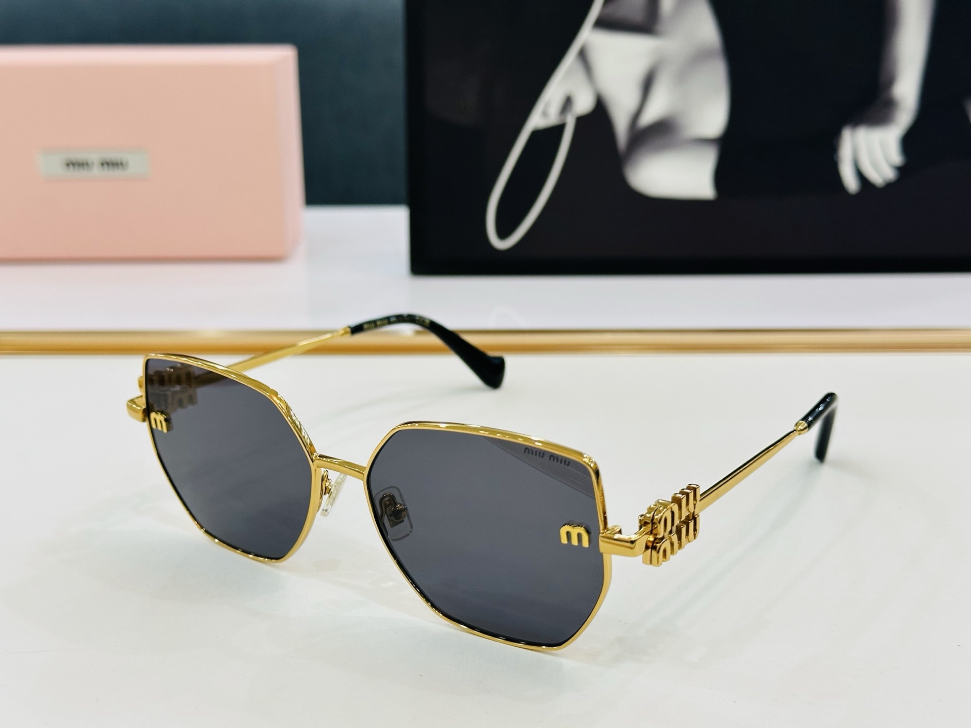 [TOP] Miu Miu Sunglasses - 6 Colors