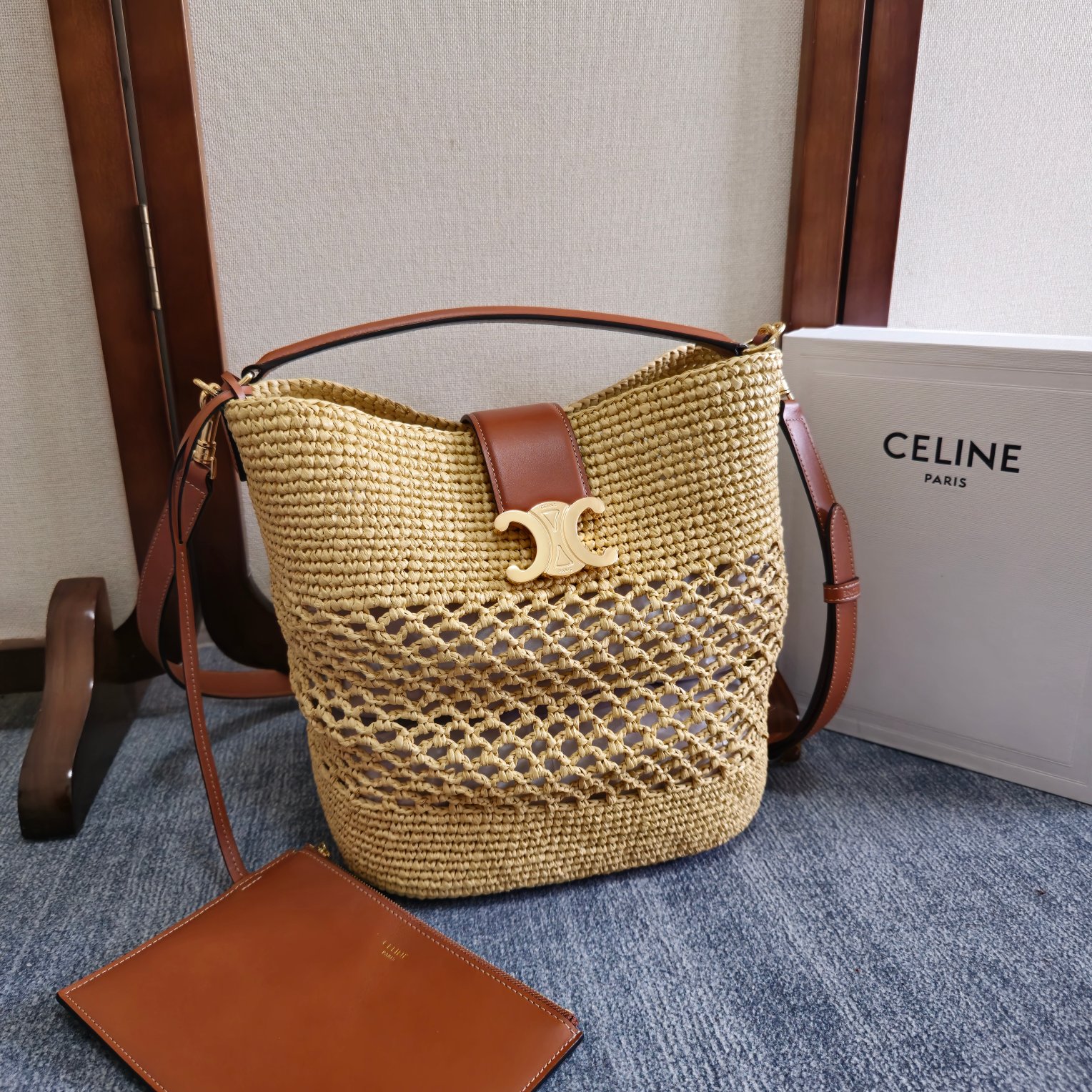 [TOP] CELINE  Bucket Bag 16x19x12cm - Beige