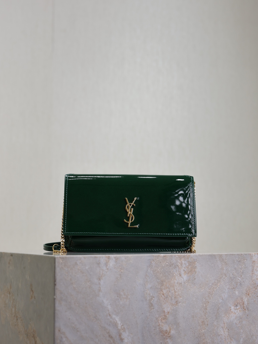 [TOP] Yves Saint Laurent YSL Monogram Phone Holder MINI Bag Collection 18 x 11 x 2 cm