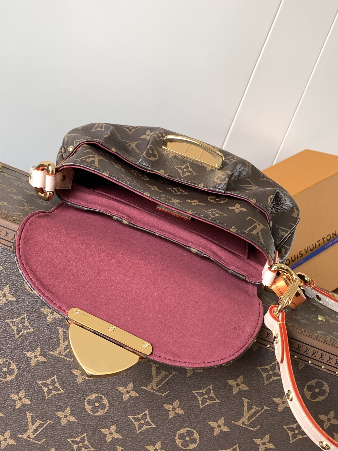 [TOP] Louis Vuitton LV Sunset Vibe Monogram Bag 27x18x3cm - Brown