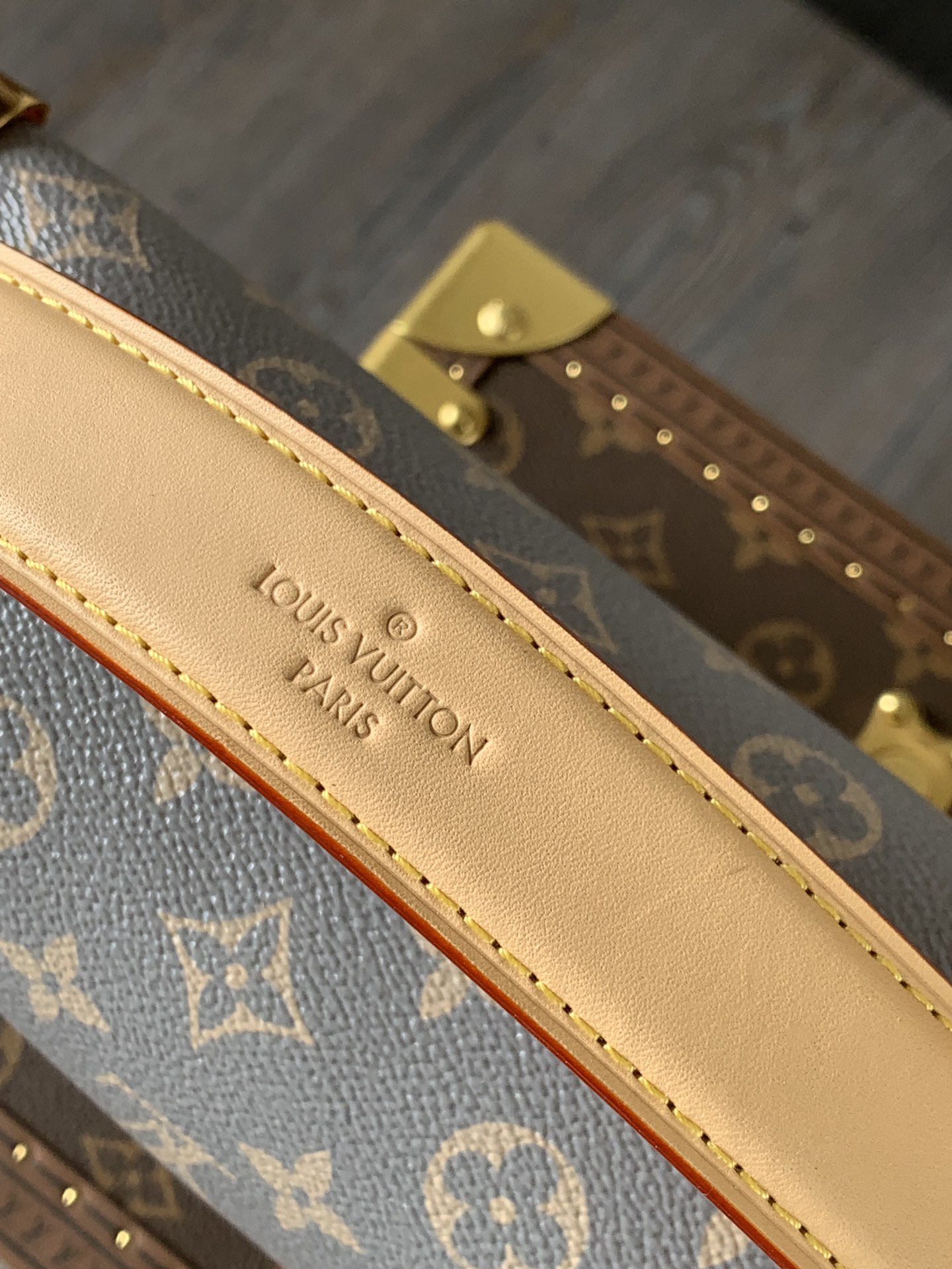 [TOP] Louis Vuitton LV Side Trunk Monogram Bag 21×14×6cm - Gray