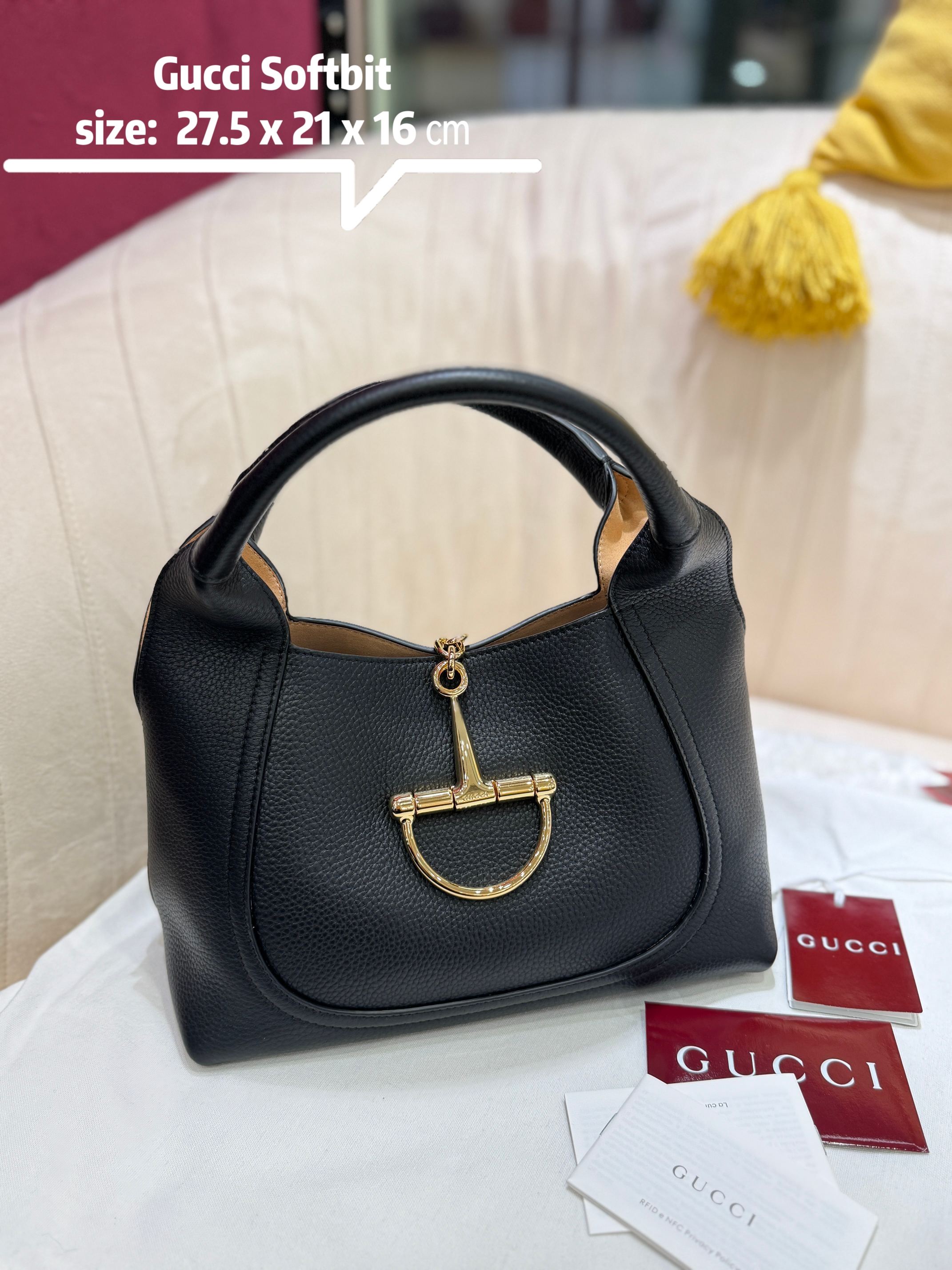 [TOP] GUCCI Gucci Softbit Shoulder Bag Cowhide 27.5*21*16 cm - 2 Colour