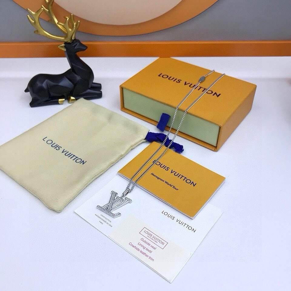 [TOP] Louis Vuitton LV Necklace - Sliver