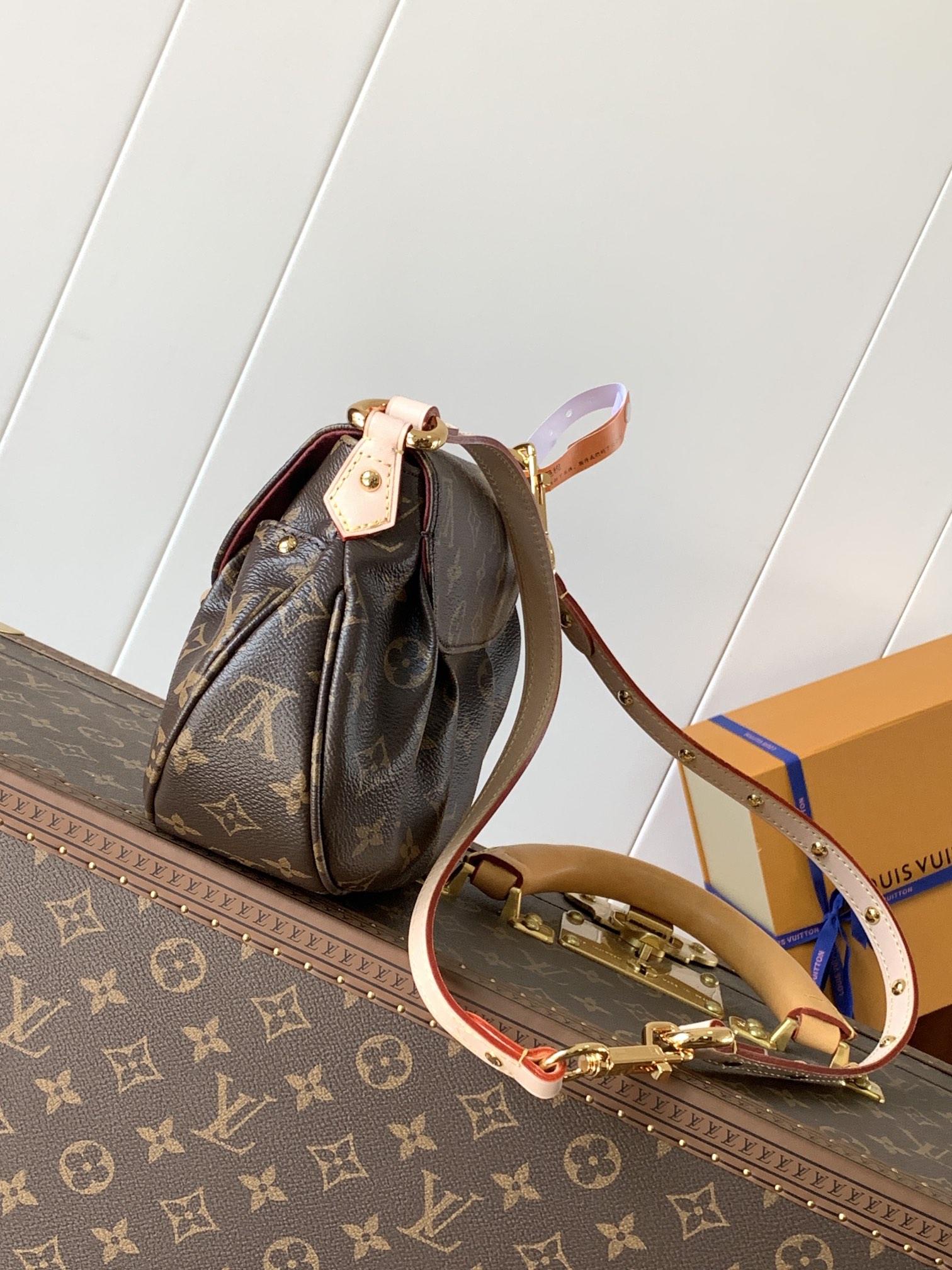 [TOP] Louis Vuitton LV Sunset Vibe Monogram Bag 27x18x3cm - Brown