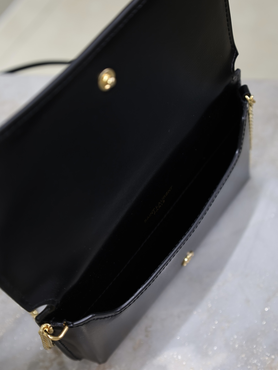 [TOP] Yves Saint Laurent YSL Monogram Phone Holder MINI Bag Collection 18 x 11 x 2 cm