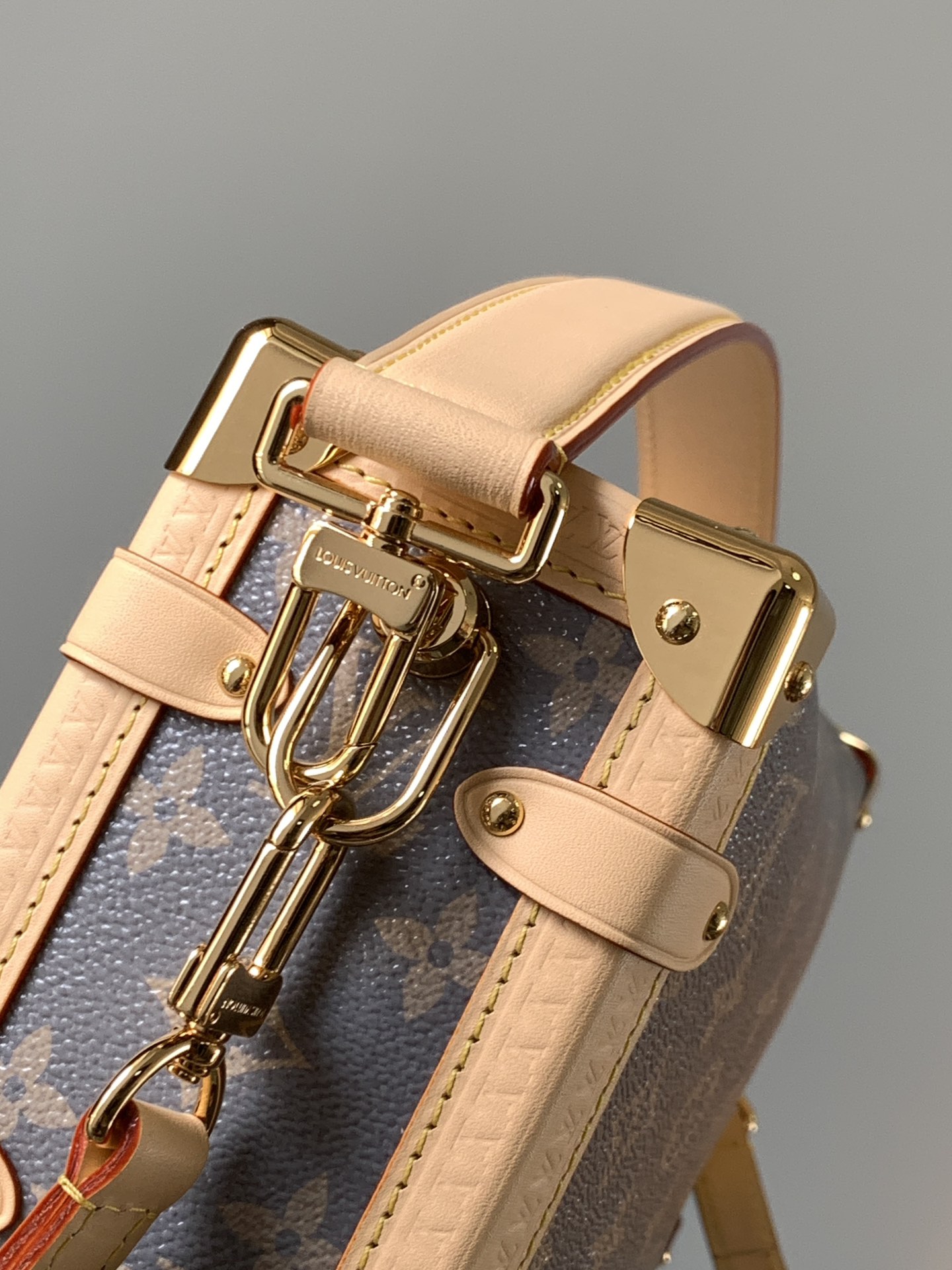[TOP] Louis Vuitton LV Side Trunk Monogram Bag 21×14×6cm - Gray