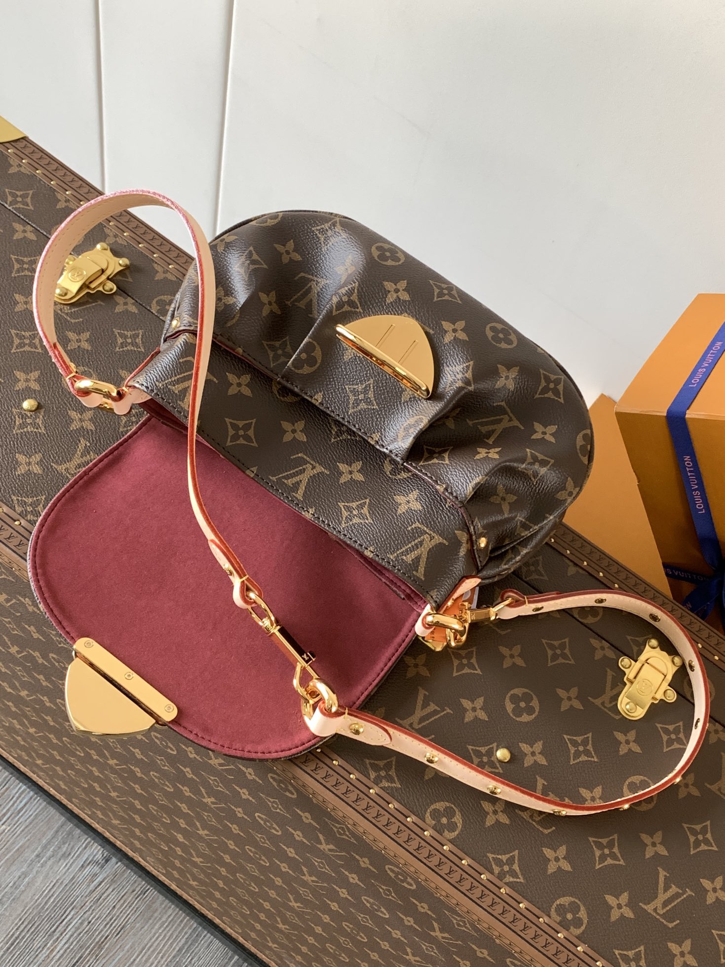 [TOP] Louis Vuitton LV Sunset Vibe Monogram Bag 27x18x3cm - Brown