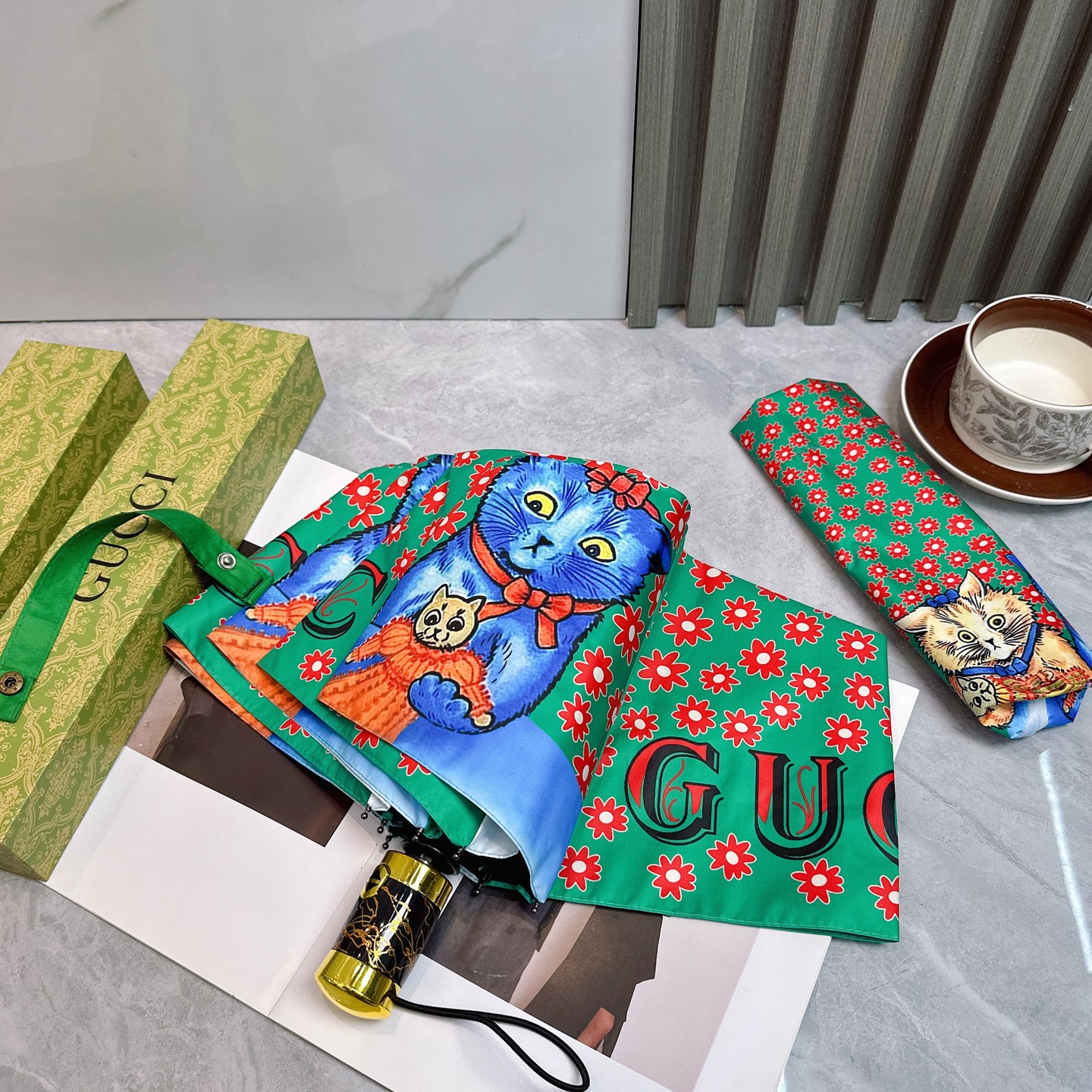 [TOP] GUCCI Umbrella - 2 Colors