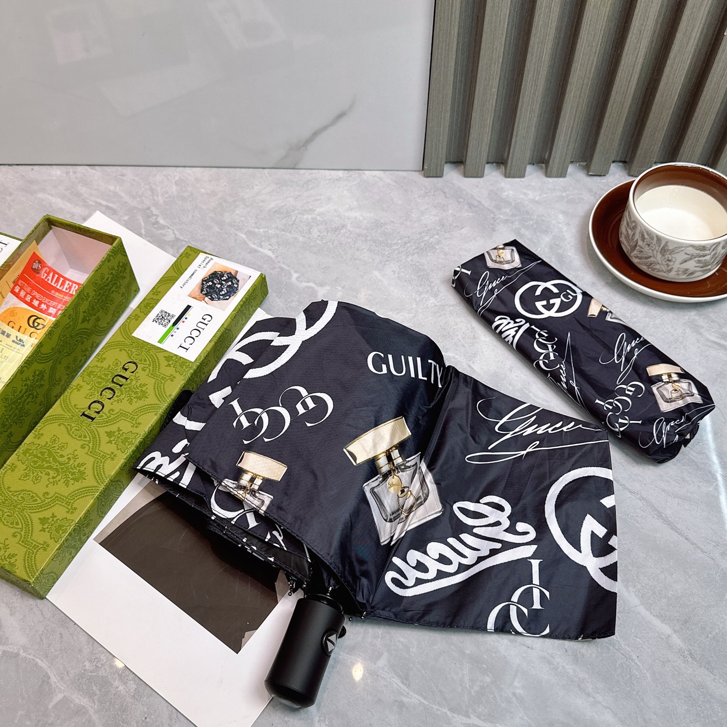 [TOP] GUCCI Umbrella - Black