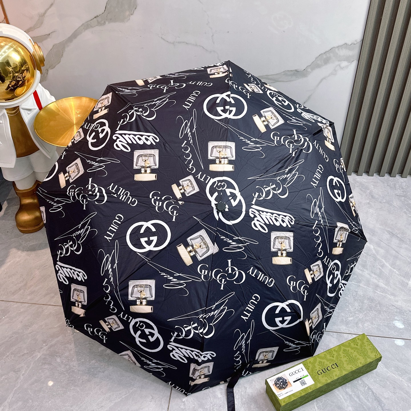 [TOP] GUCCI Umbrella - Black