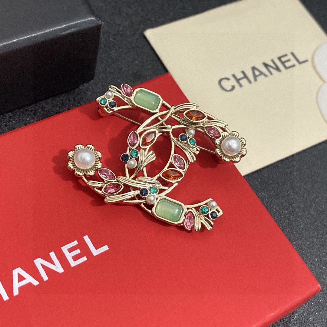 [TOP] CHANEL Pearl Brooch