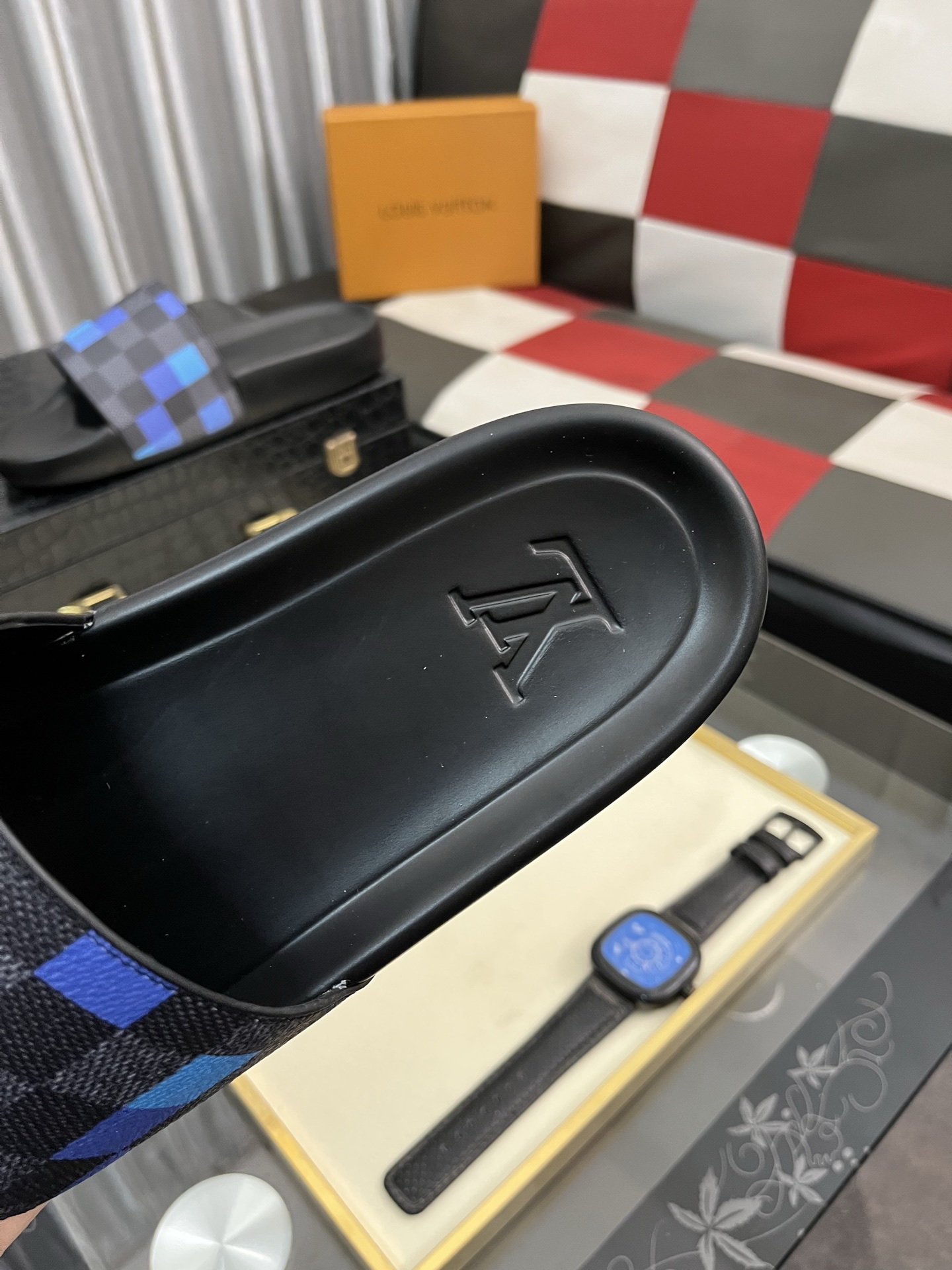 [TOP] Louis Vuitton LV Men's Slippers - Black and Blue