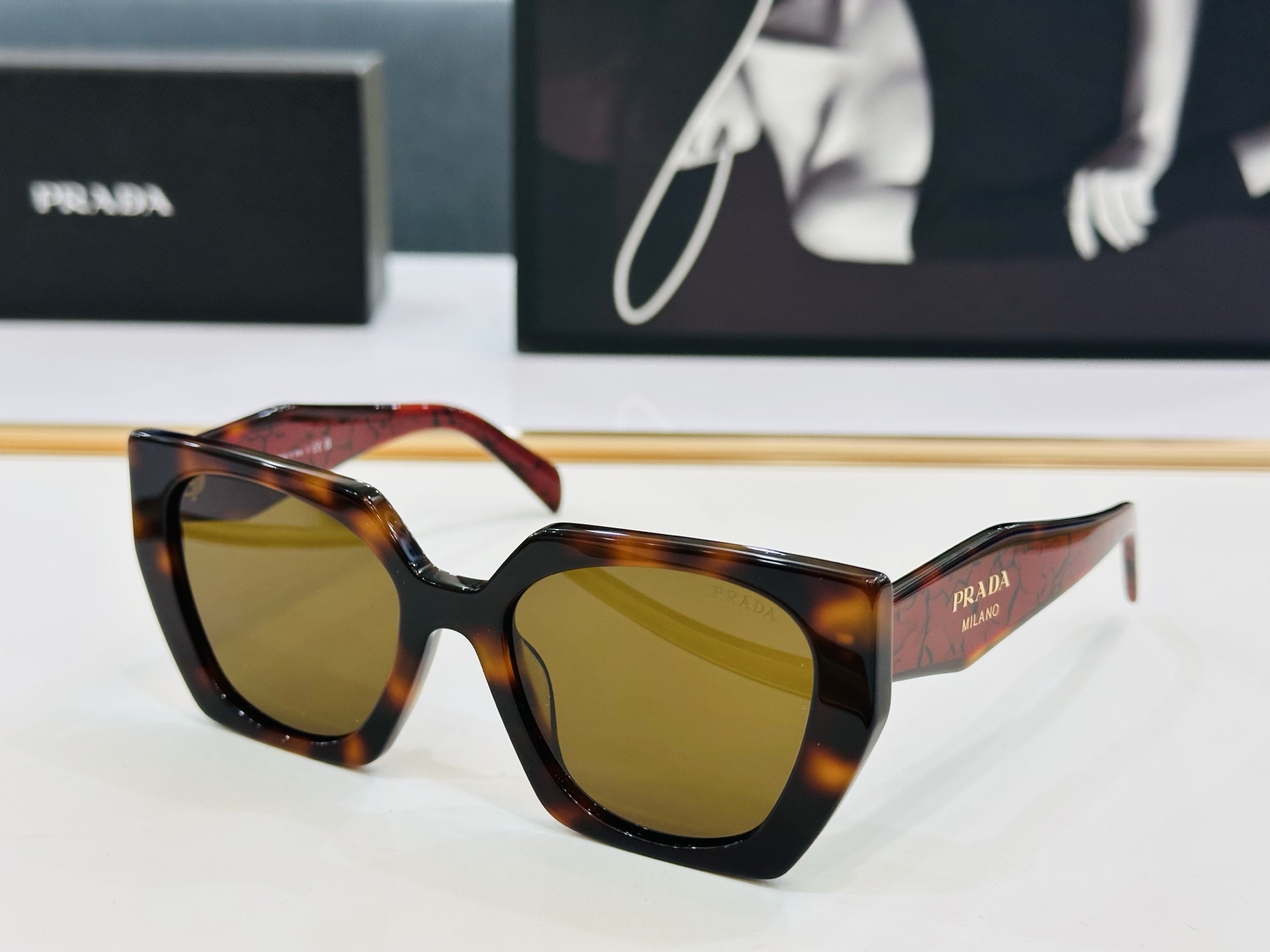 [TOP] PRADA Sunglasses - 5 Colors