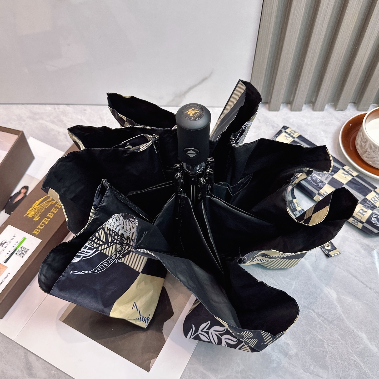 [TOP] BURBERRY Umbrella - Black