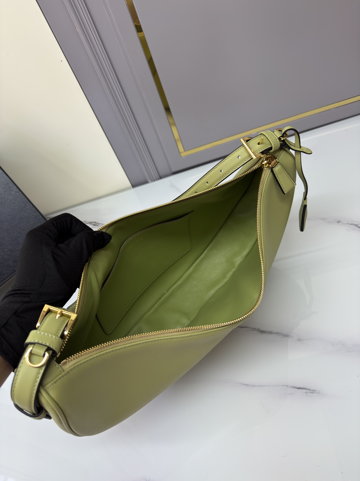 [TOP] PRADA Underarm Bag 42*19.5*8.5cm - 4 Colour