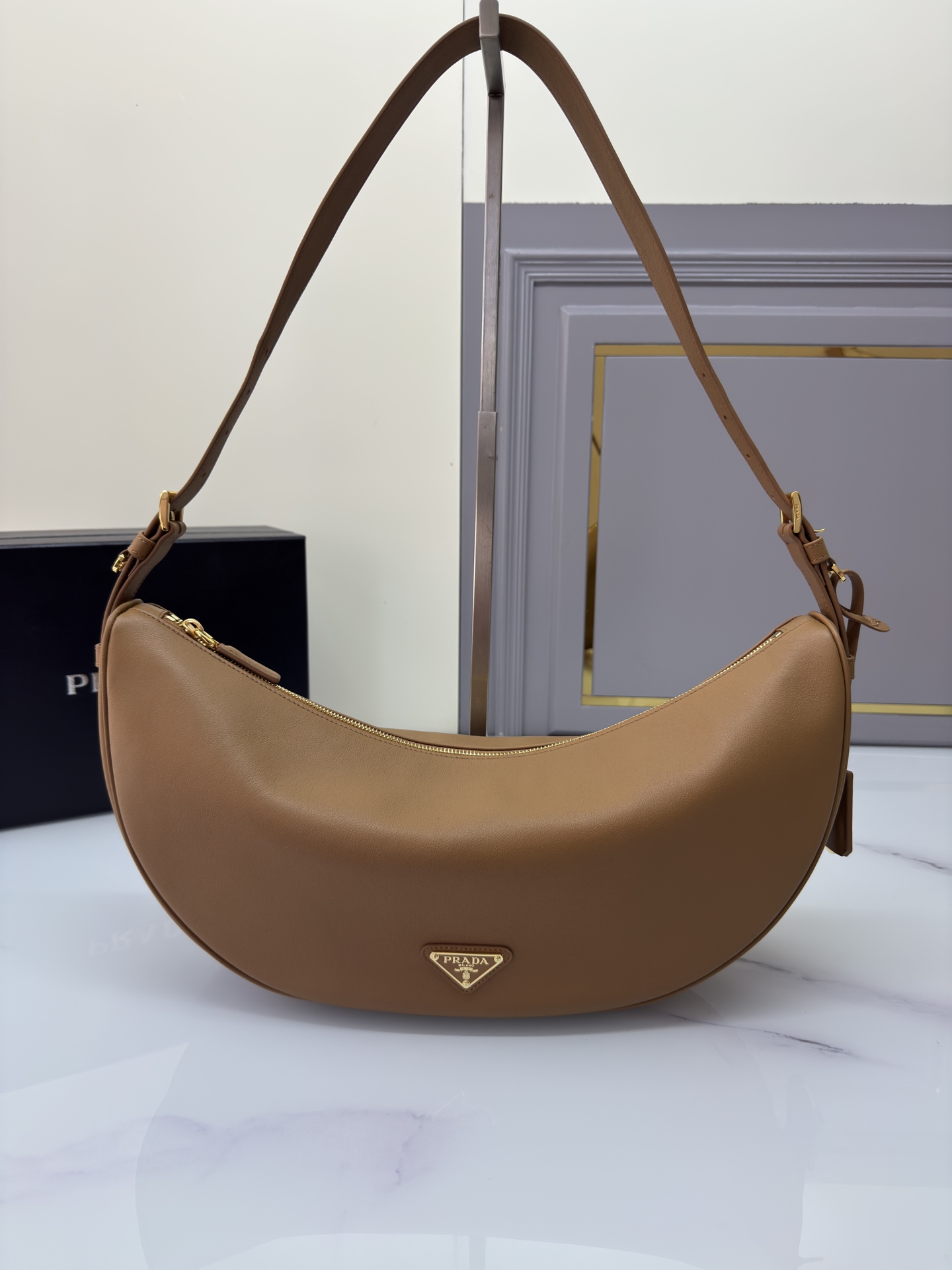 [TOP] PRADA Underarm Bag 42*19.5*8.5cm - 4 Colour