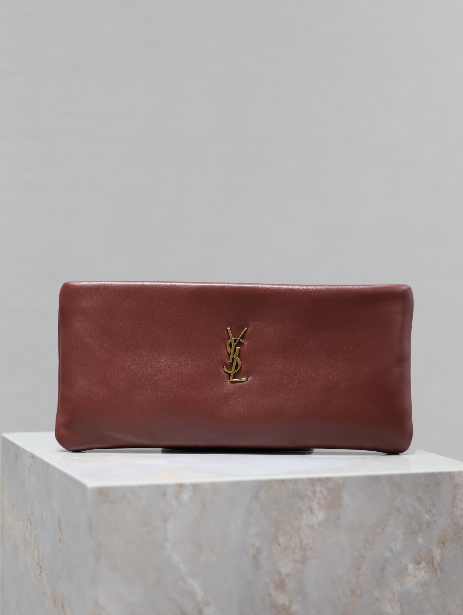 [TOP] Yves Saint Laurent YSL Le Calypso Cosmetic Bag Lambskin 23×16×3cm/30x15x3.5cm/30x22x3cm - Red