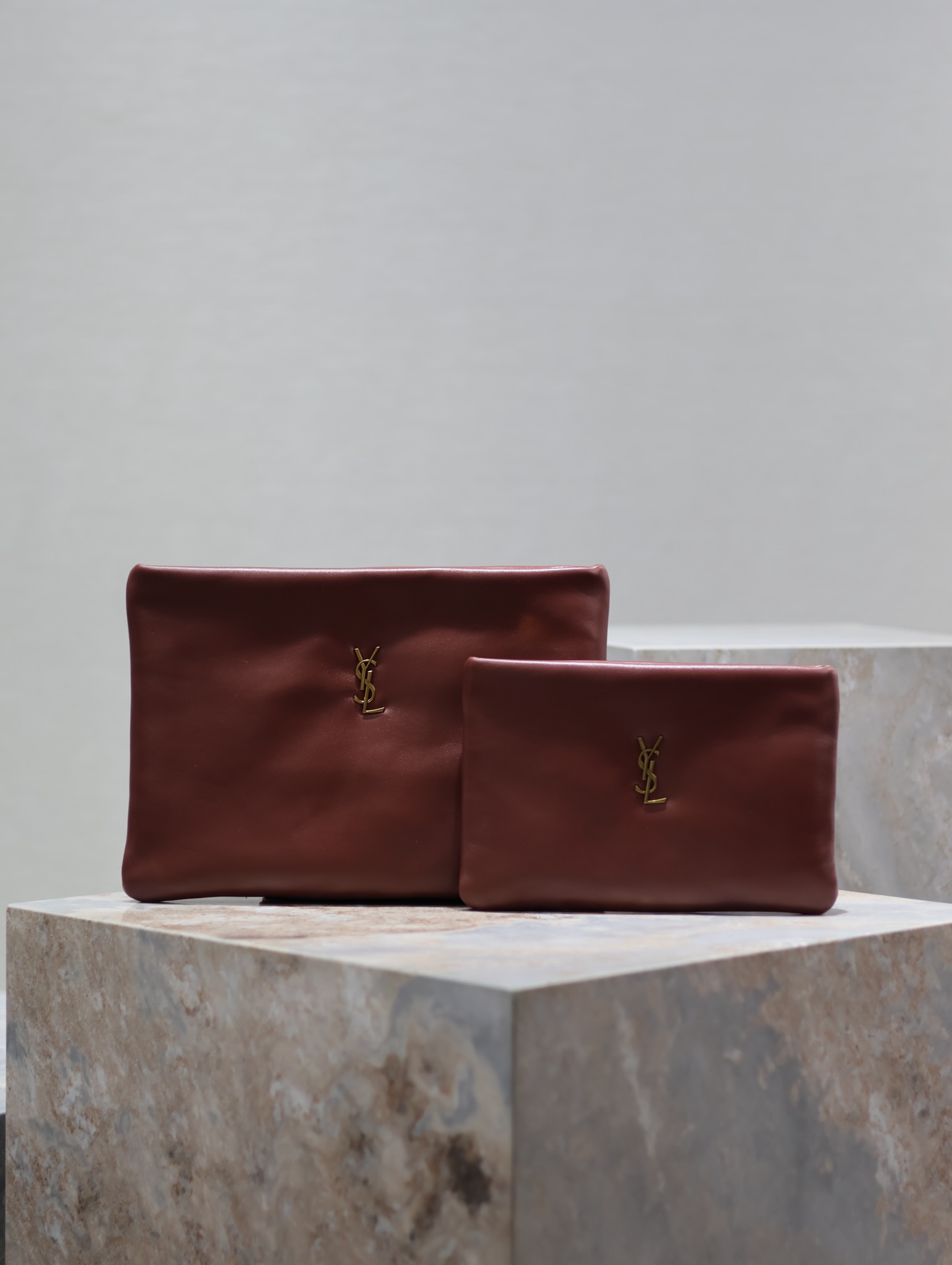 [TOP] Yves Saint Laurent YSL Le Calypso Cosmetic Bag Lambskin 23×16×3cm/30x15x3.5cm/30x22x3cm - Red