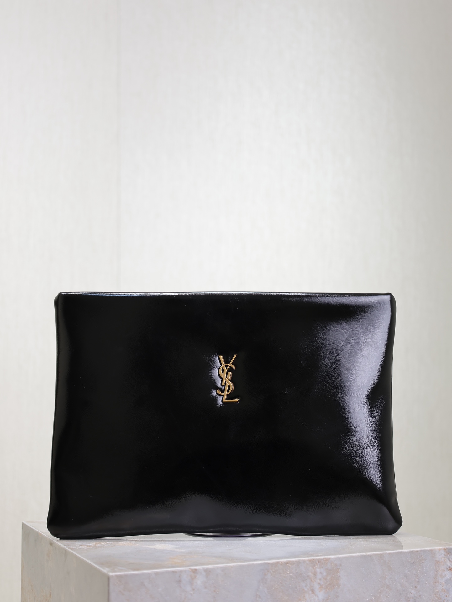 [TOP] Yves Saint Laurent YSL Le Calypso Cosmetic Bag Wax Leather 23×16×3cm/30x22x3cm - Black