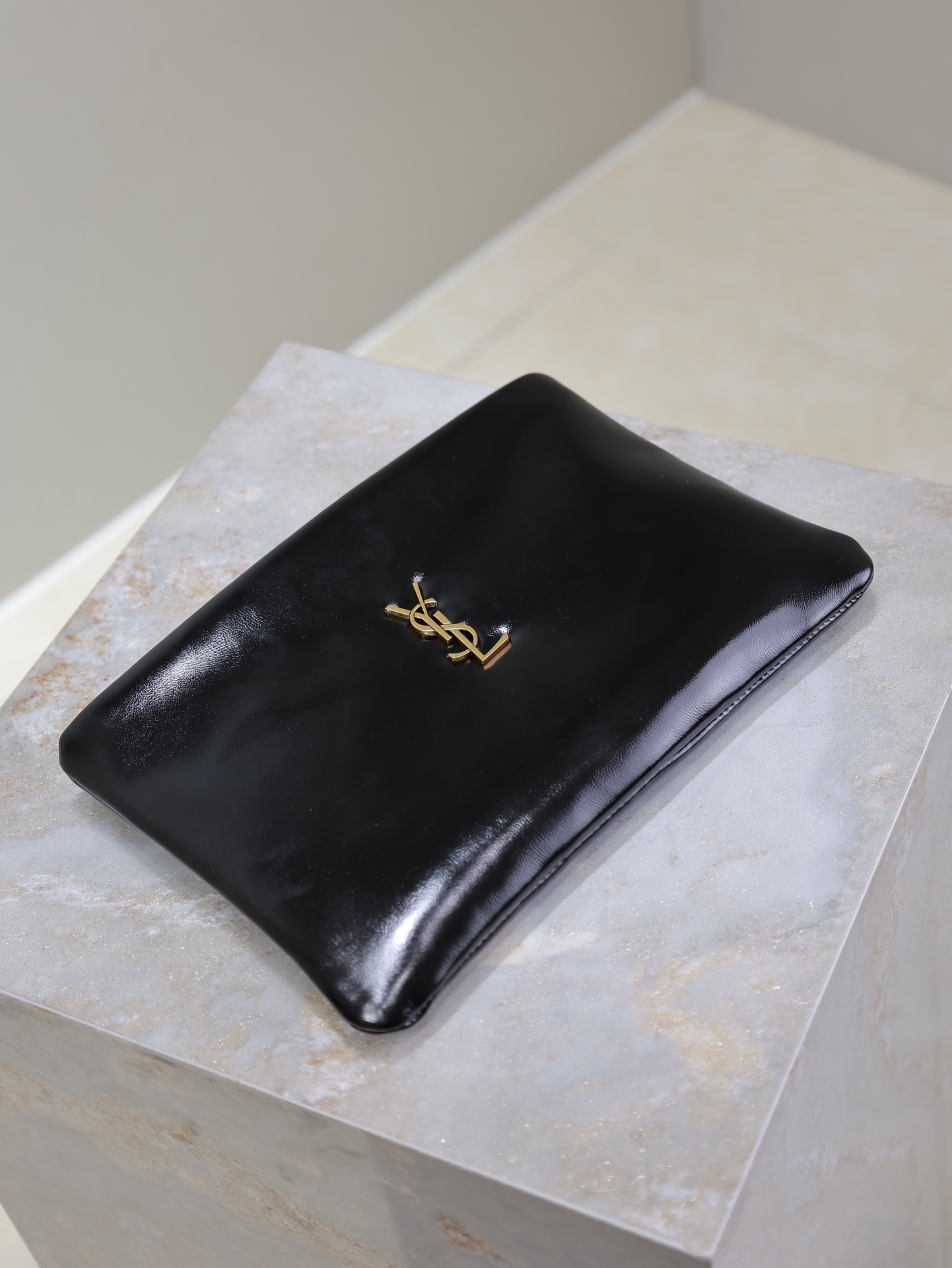 [TOP] Yves Saint Laurent YSL Le Calypso Cosmetic Bag Wax Leather 23×16×3cm/30x22x3cm - Black