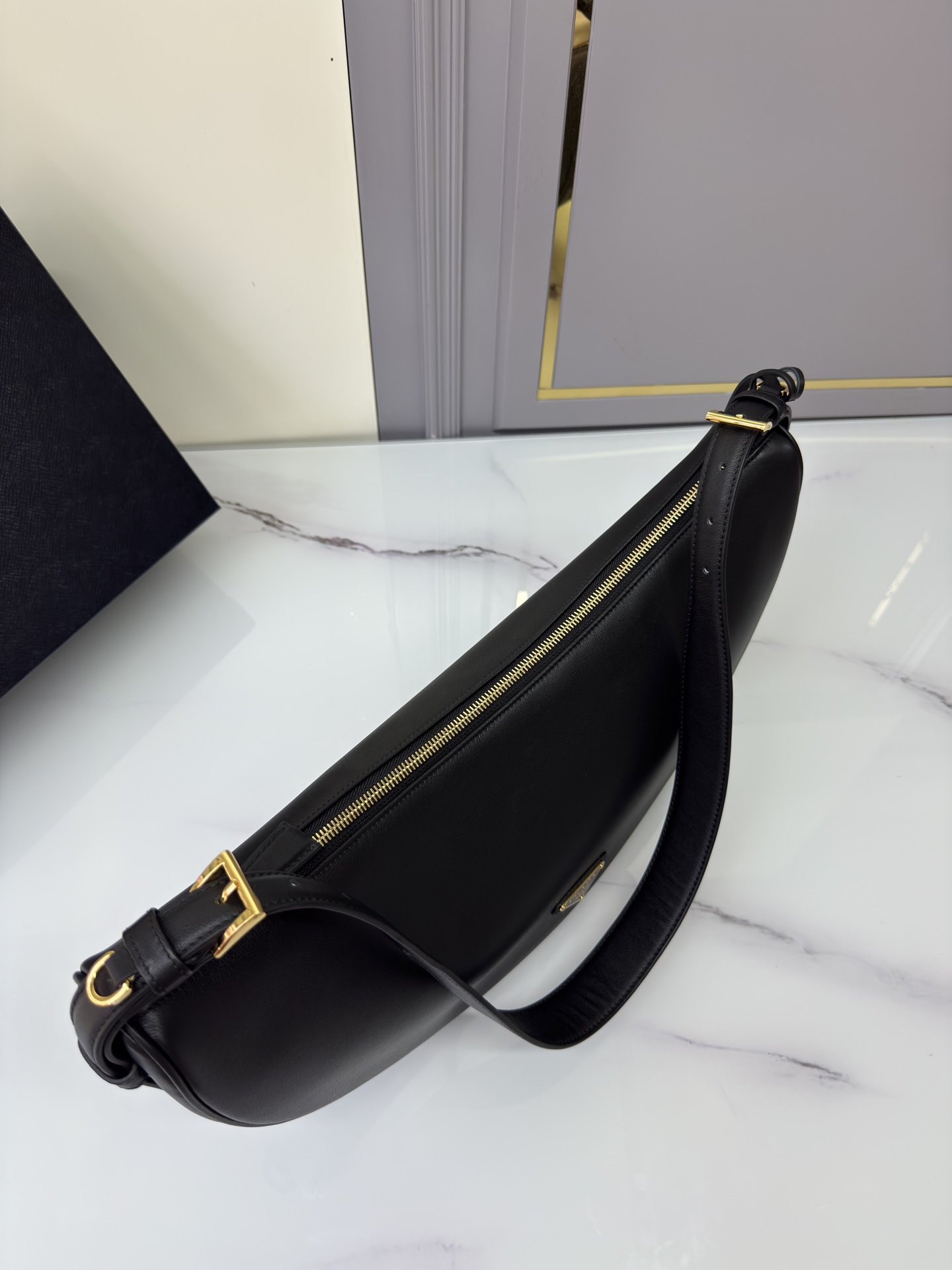 [TOP] PRADA Underarm Bag 42*19.5*8.5cm - 4 Colour
