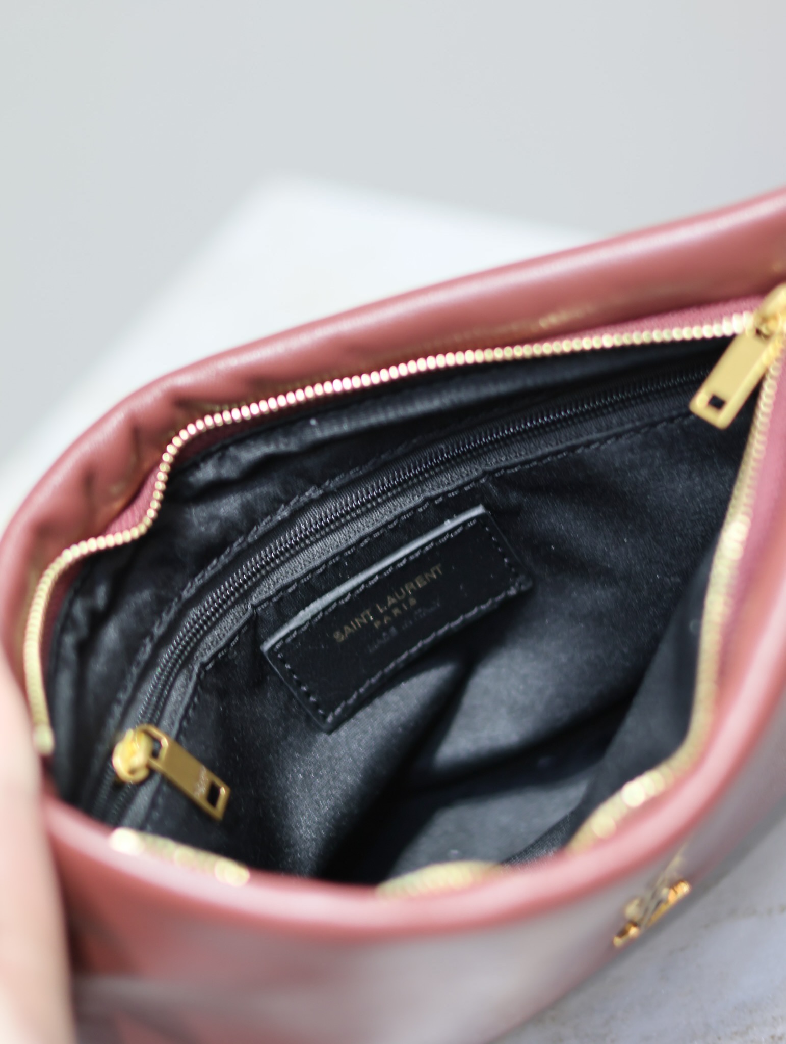 [TOP] Yves Saint Laurent YSL Le Calypso Cosmetic Bag Lambskin 23×16×3cm/30x15x3.5cm/30x22x3cm - Red