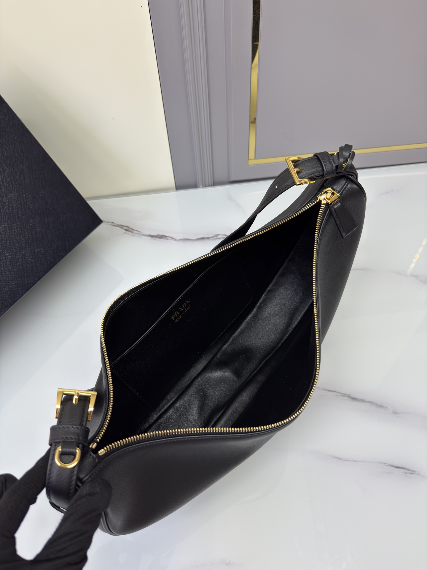 [TOP] PRADA Underarm Bag 42*19.5*8.5cm - 4 Colour