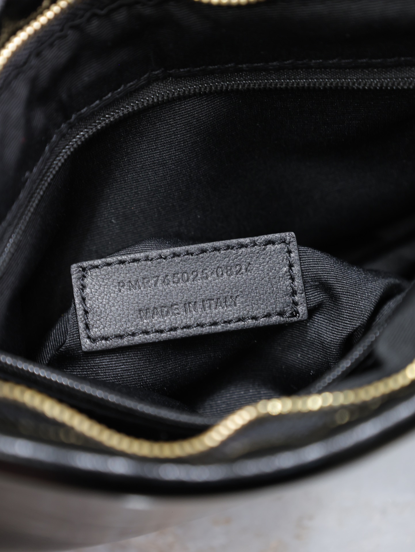 [TOP] Yves Saint Laurent YSL Le Calypso Cosmetic Bag Wax Leather 23×16×3cm/30x22x3cm - Black