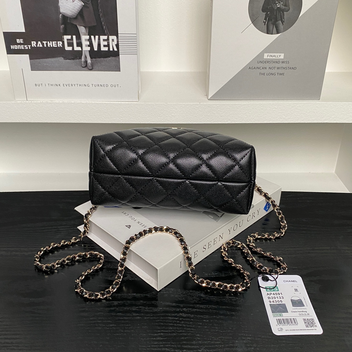 [TOP] CHANEL Coco Crush Handle Lunch Box Bag Cowhide 14.5×18.5×7cm - 5 Colour