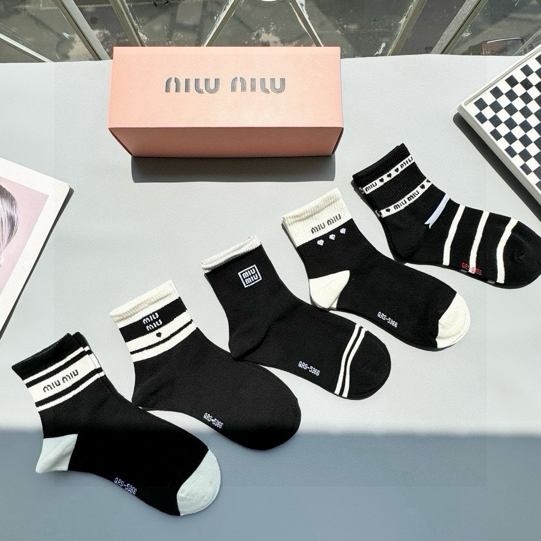 [TOP] Miu Miu Socks - 5 Pieces as a Set