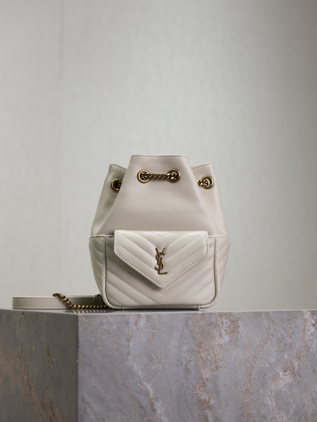 [TOP] Yves Saint Laurent YSL Joe Bag Lambskin 19x13x13cm - 3 Color