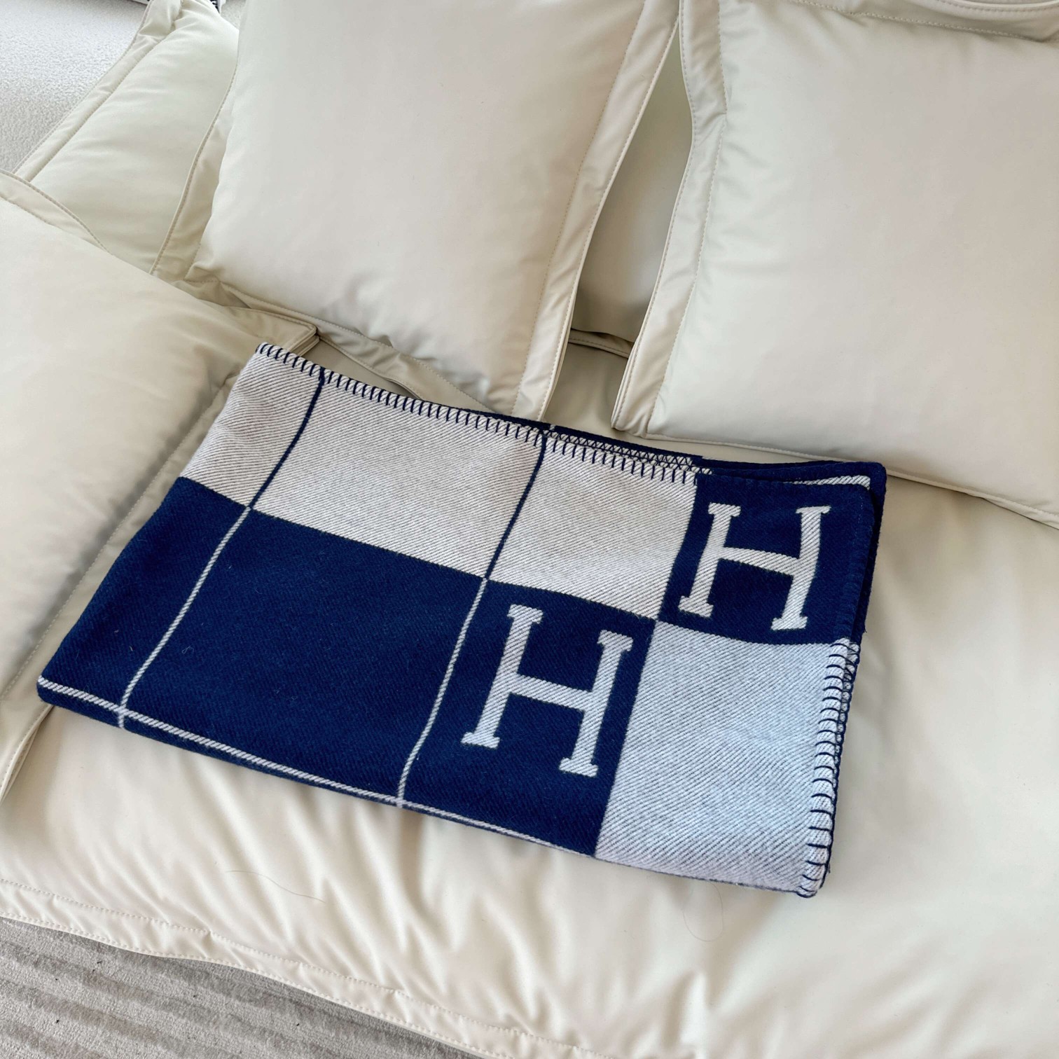 [TOP] HERMES Woolen Blanket 1400g 170x135cm - Navy Blue