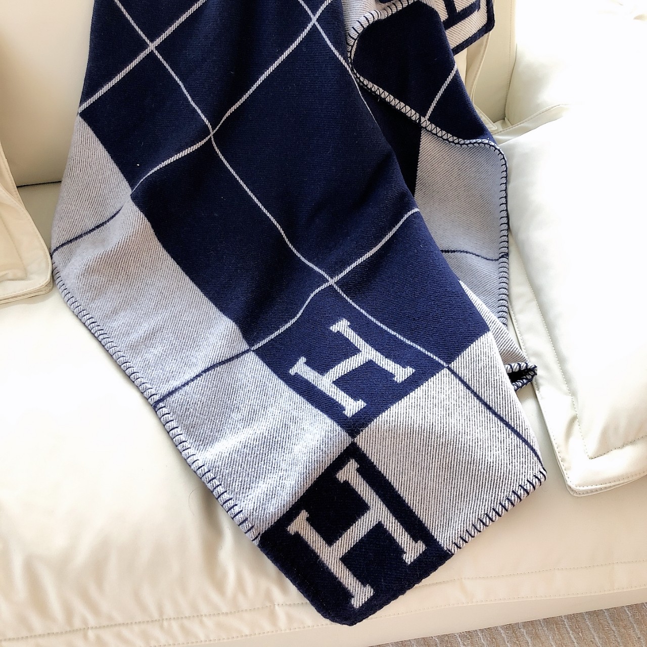 [TOP] HERMES Woolen Blanket 1400g 170x135cm - Navy Blue