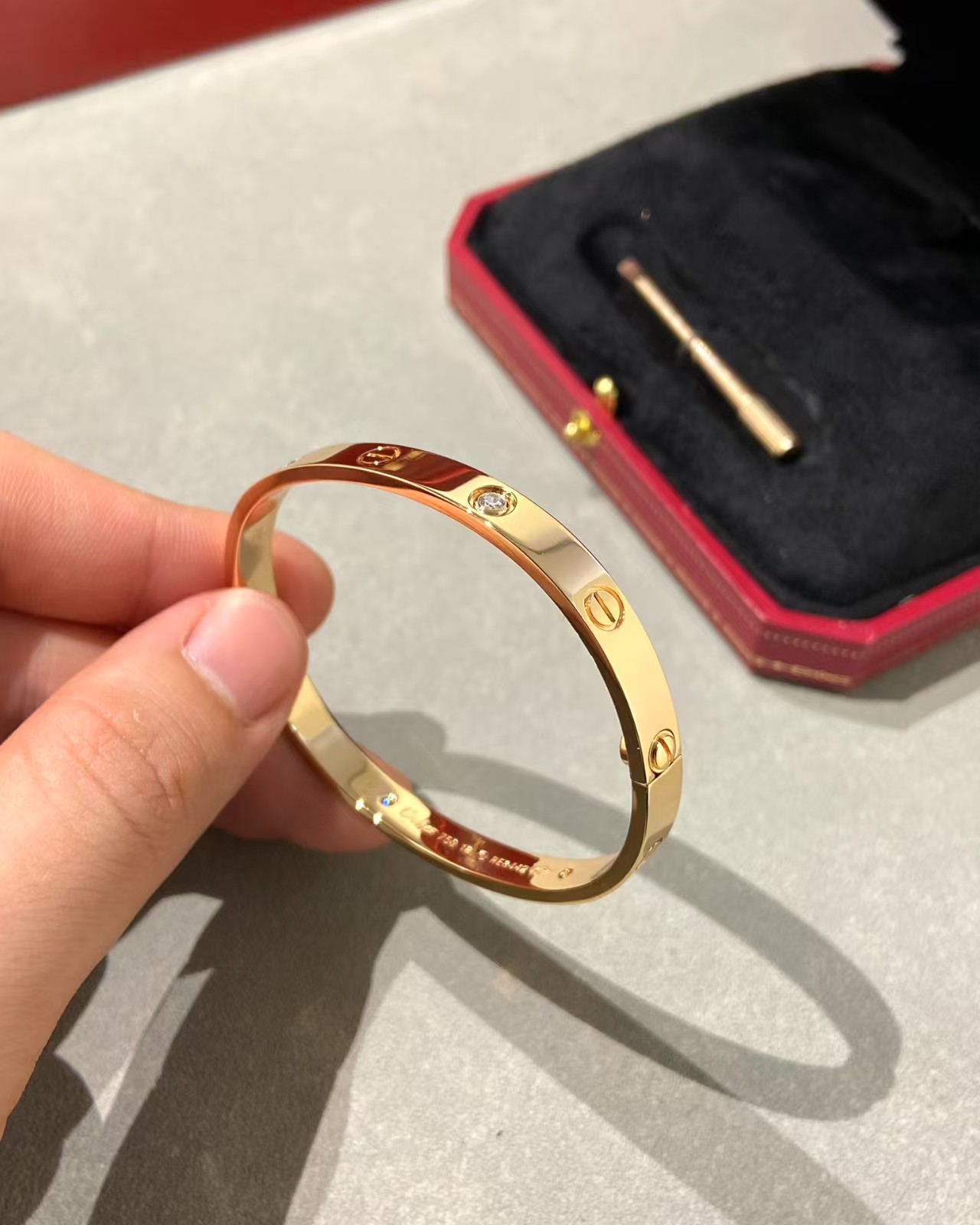 [TOP] Cartier Love Bracelet - 4 Stones